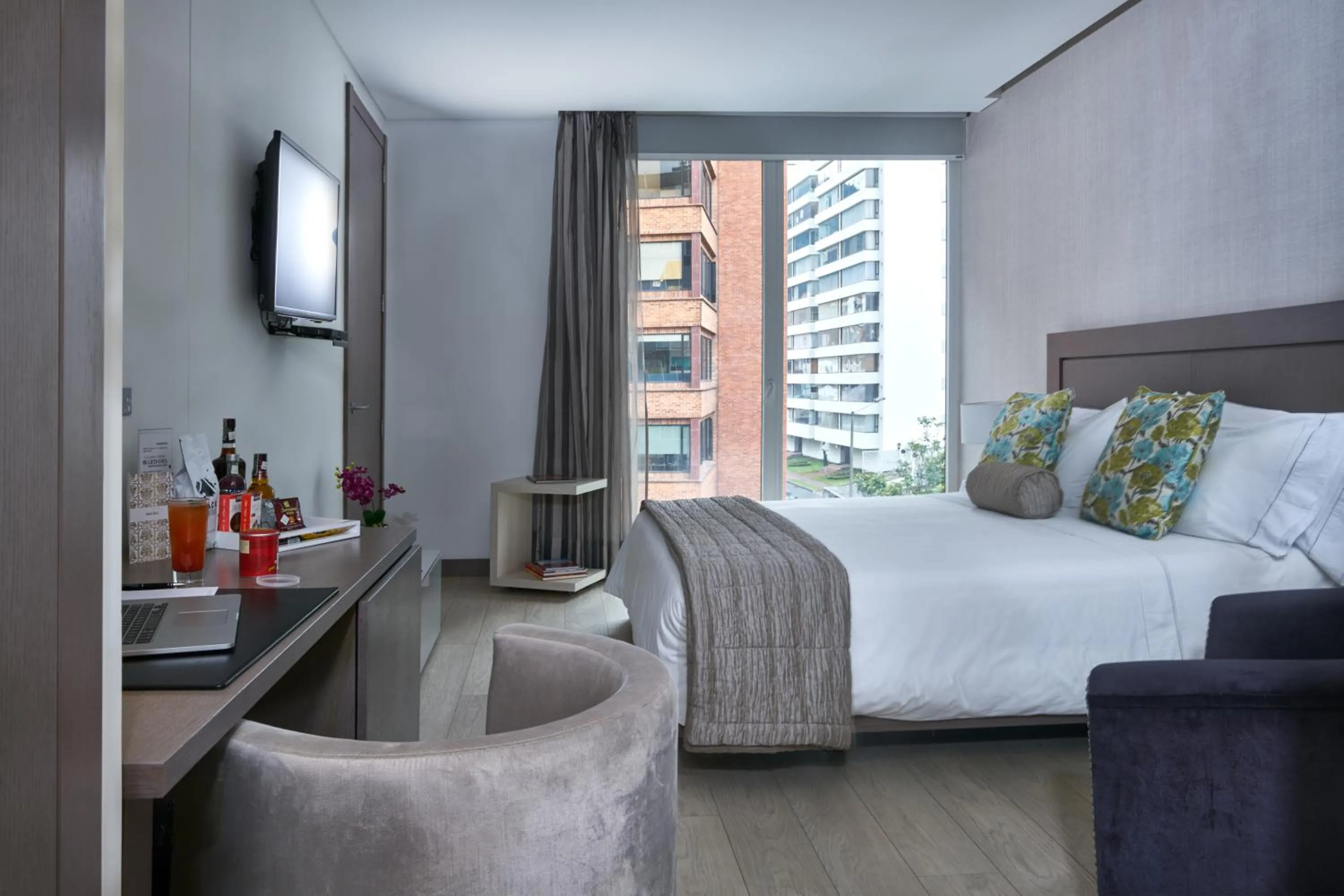 Photo of the whole room, Bed in Hotel 100 Luxury Suites by Preferred