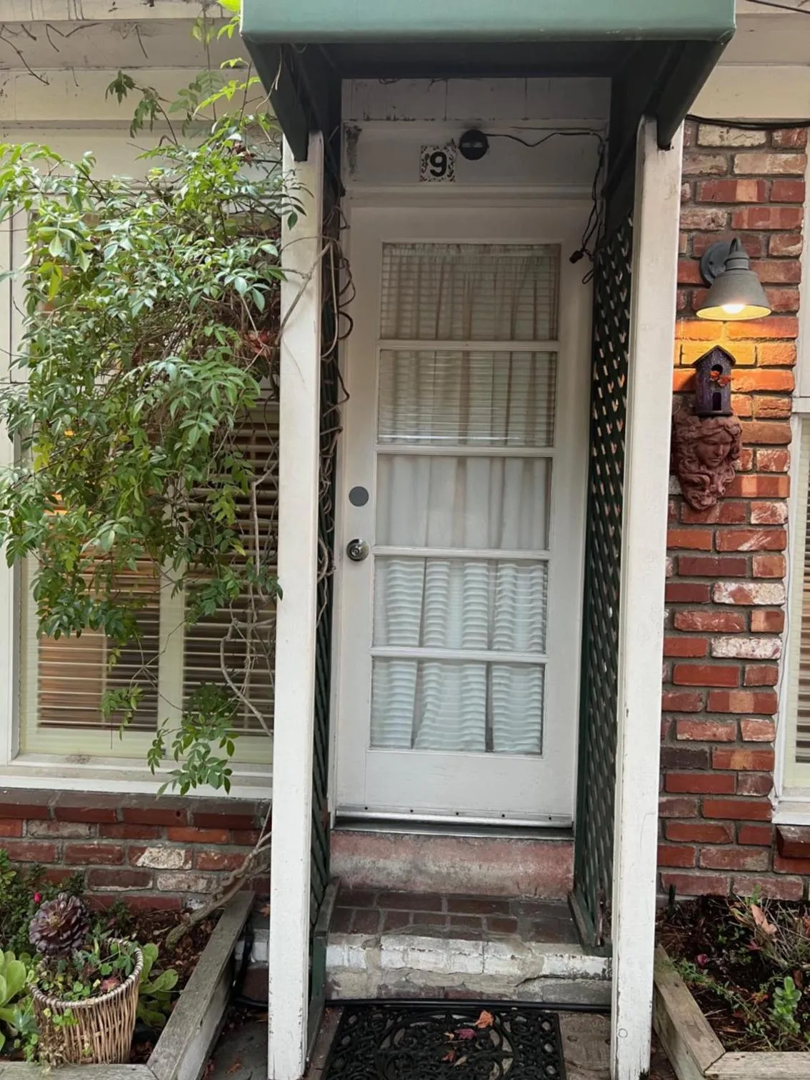 Facade/entrance in Carmel Garden Inn