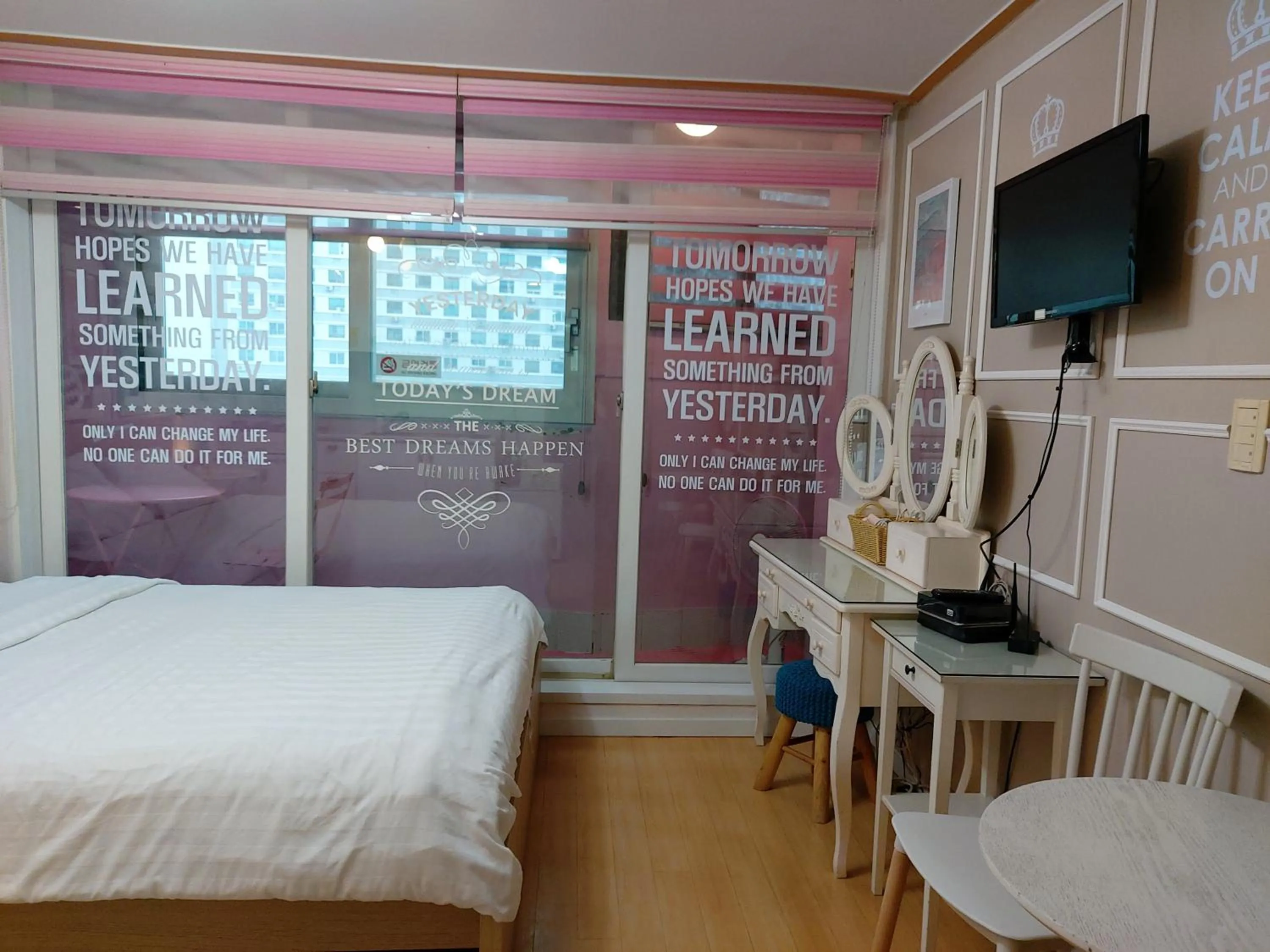 Bed in Han River Residence & Guesthouse
