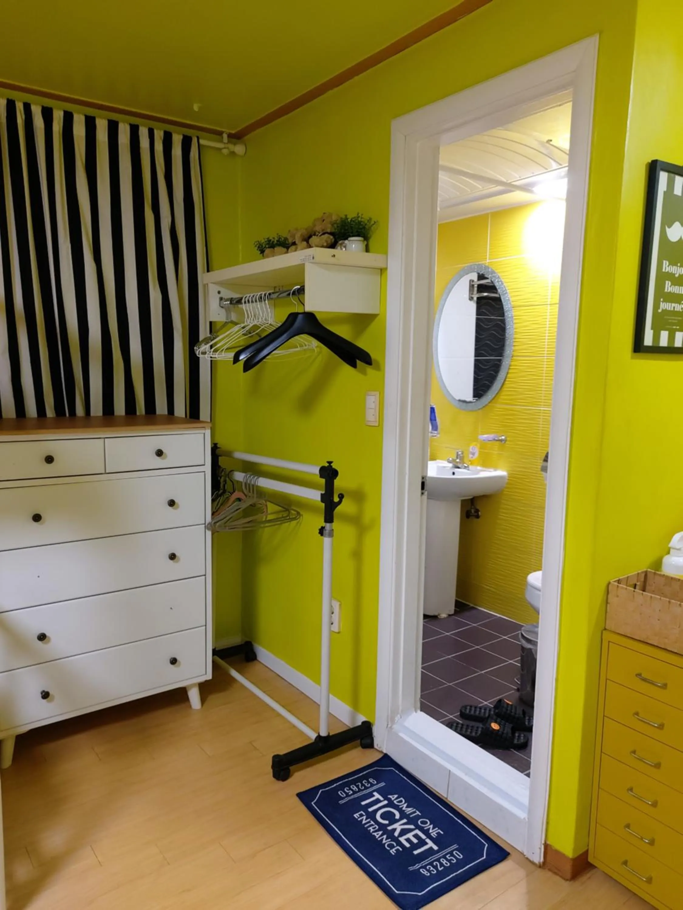 Han River Residence & Guesthouse