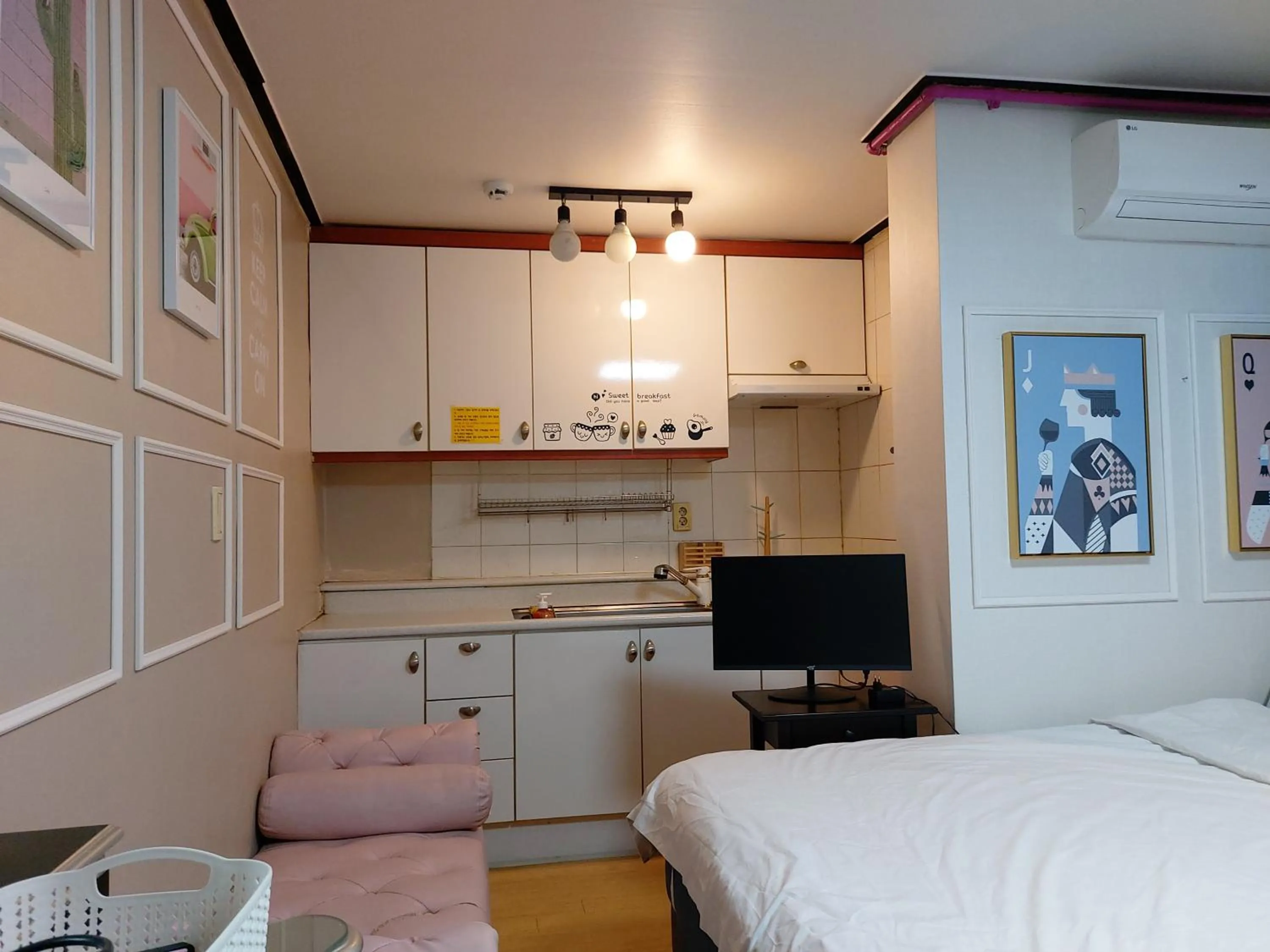 Bed in Han River Residence & Guesthouse