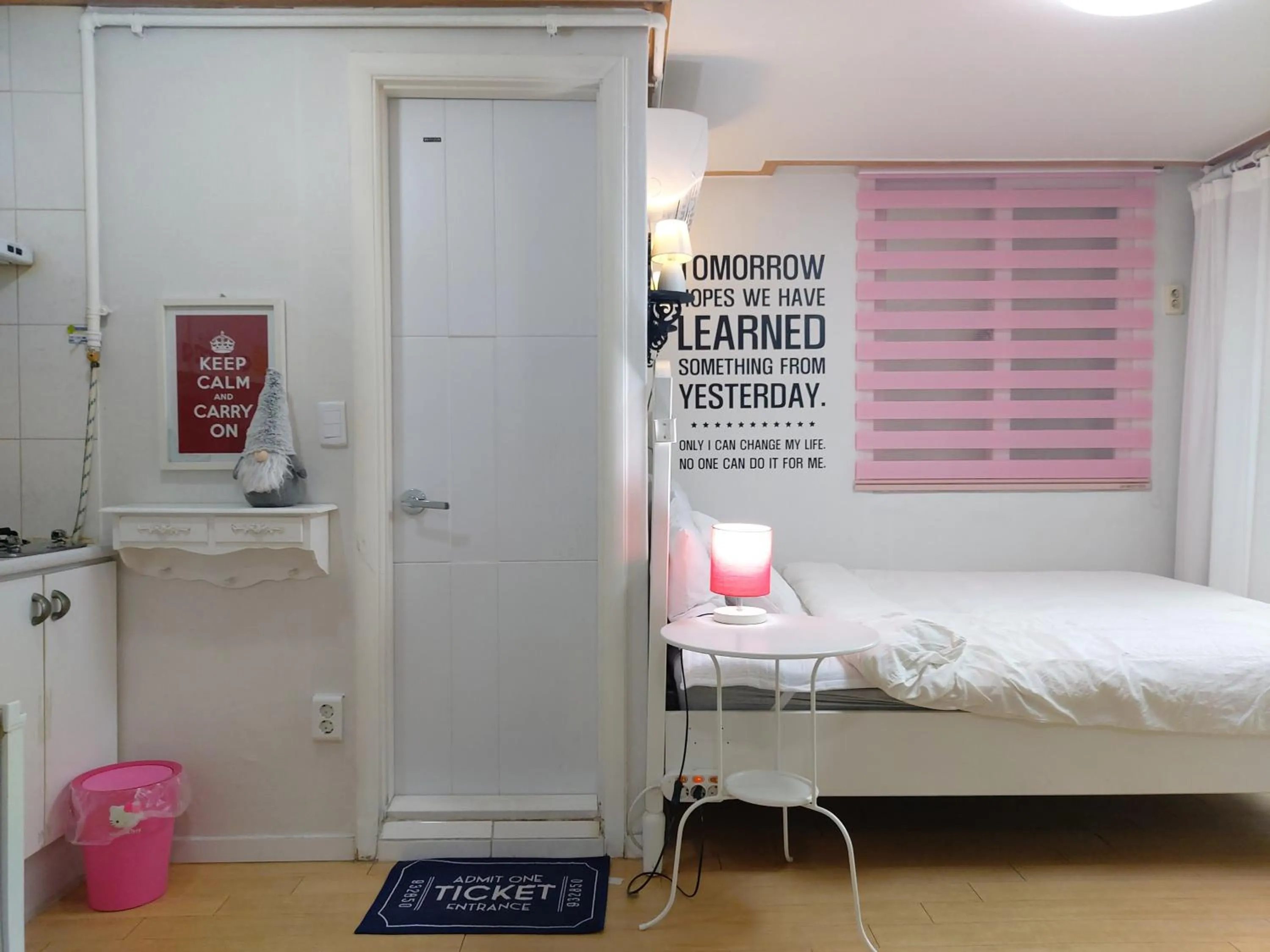 Bed in Han River Residence & Guesthouse