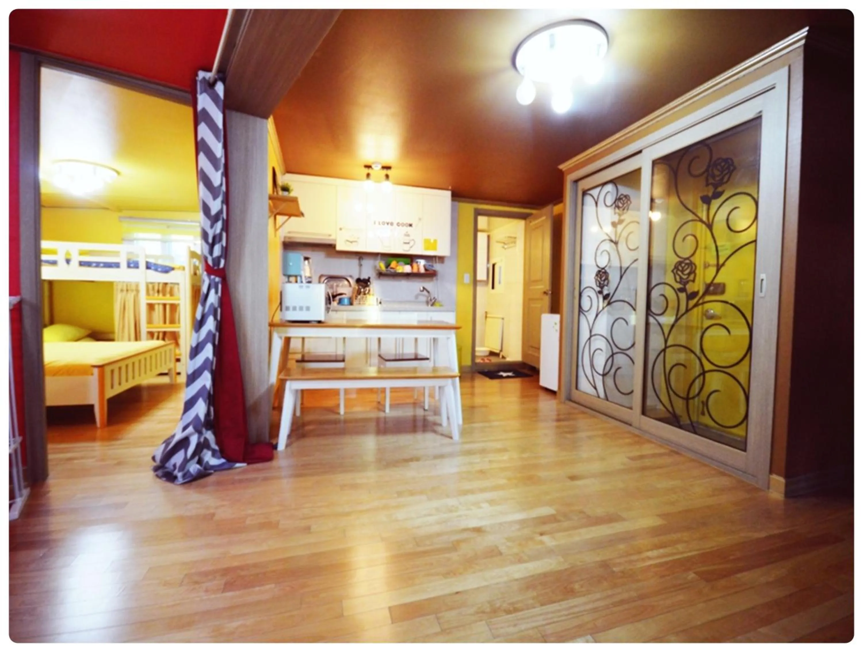 Han River Residence & Guesthouse