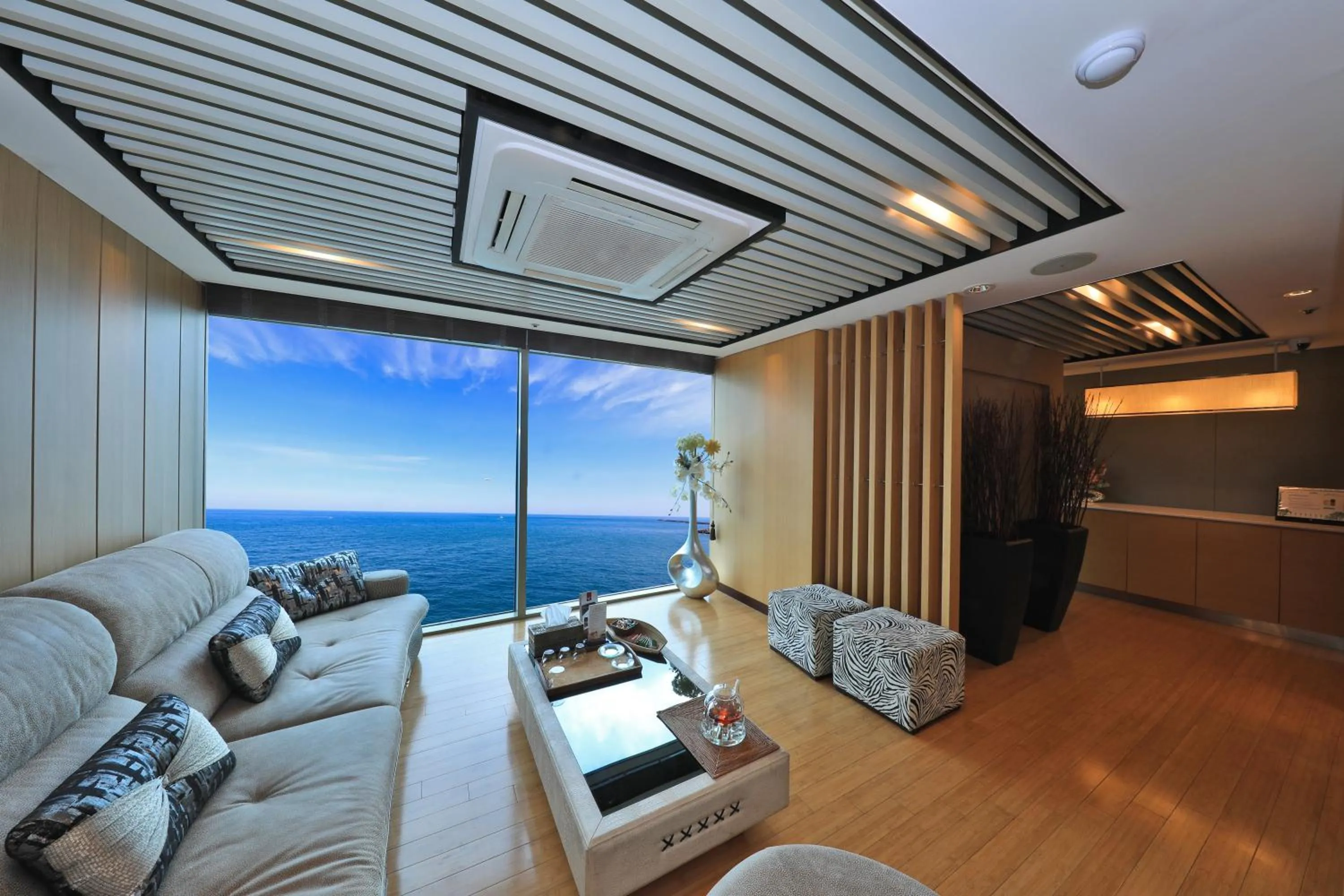 Massage in Ocean Suites Jeju Hotel