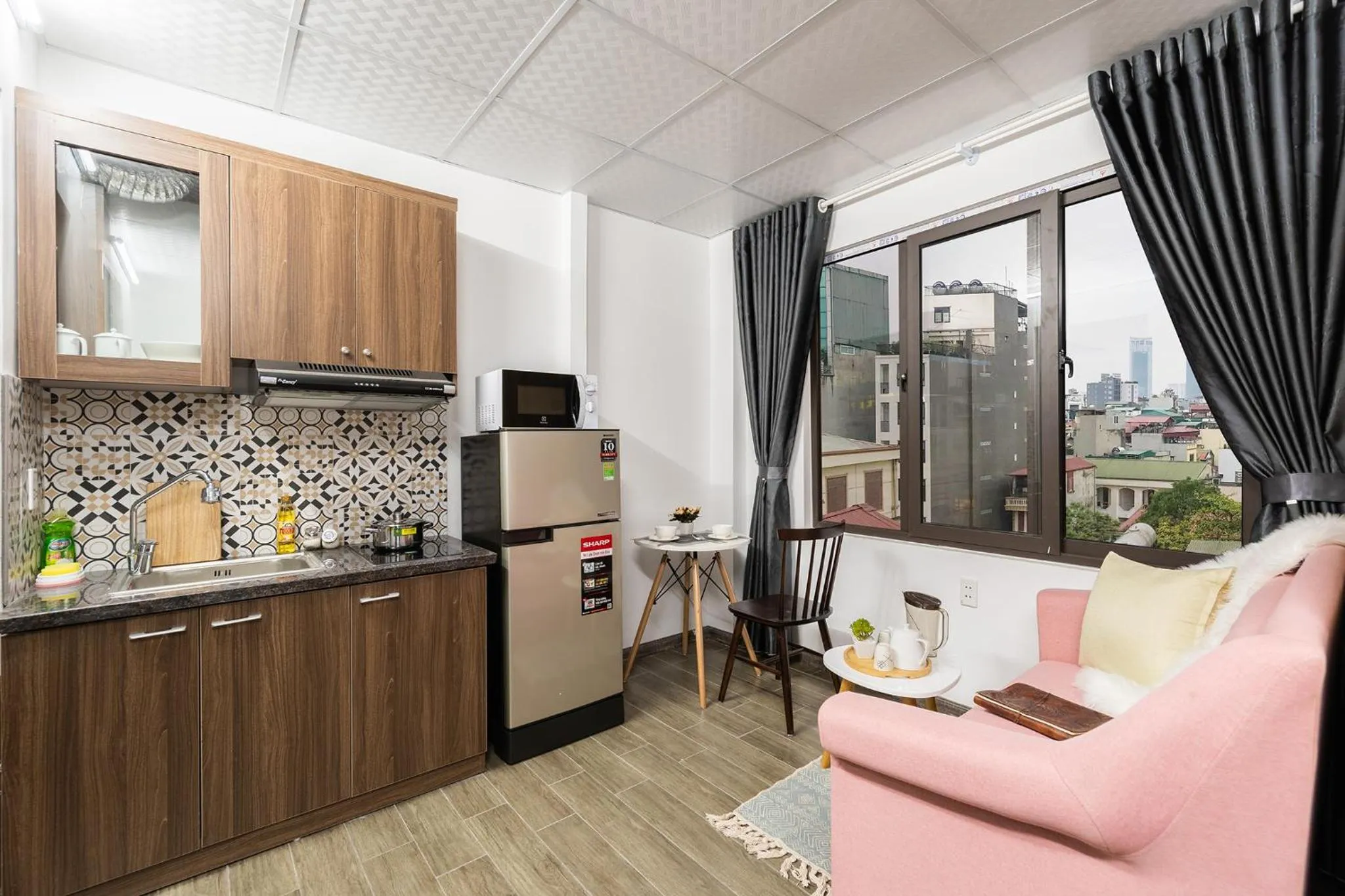 Seating area in SaziHome Doi Can Hanoi