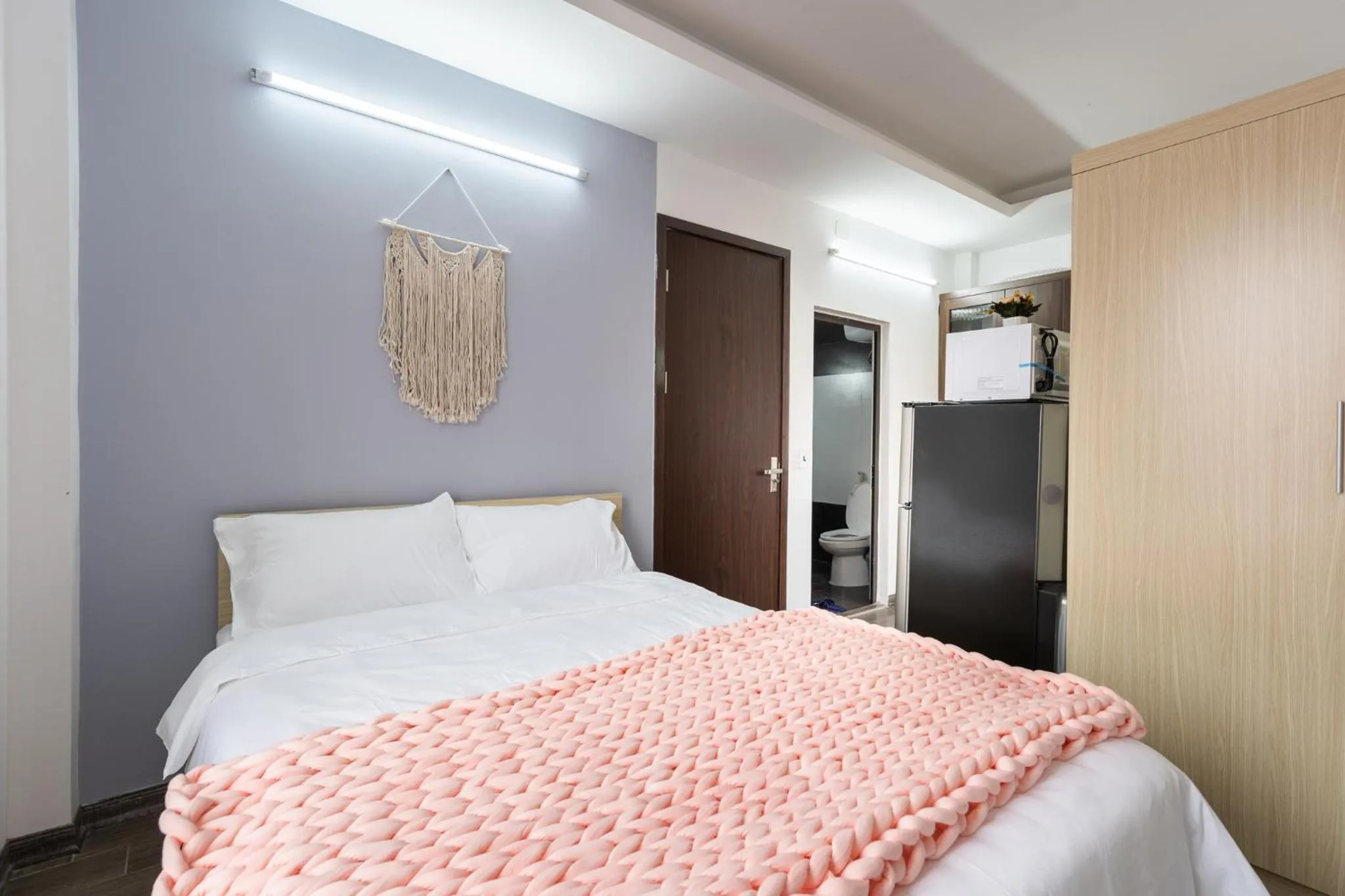 Bed in SaziHome Doi Can Hanoi