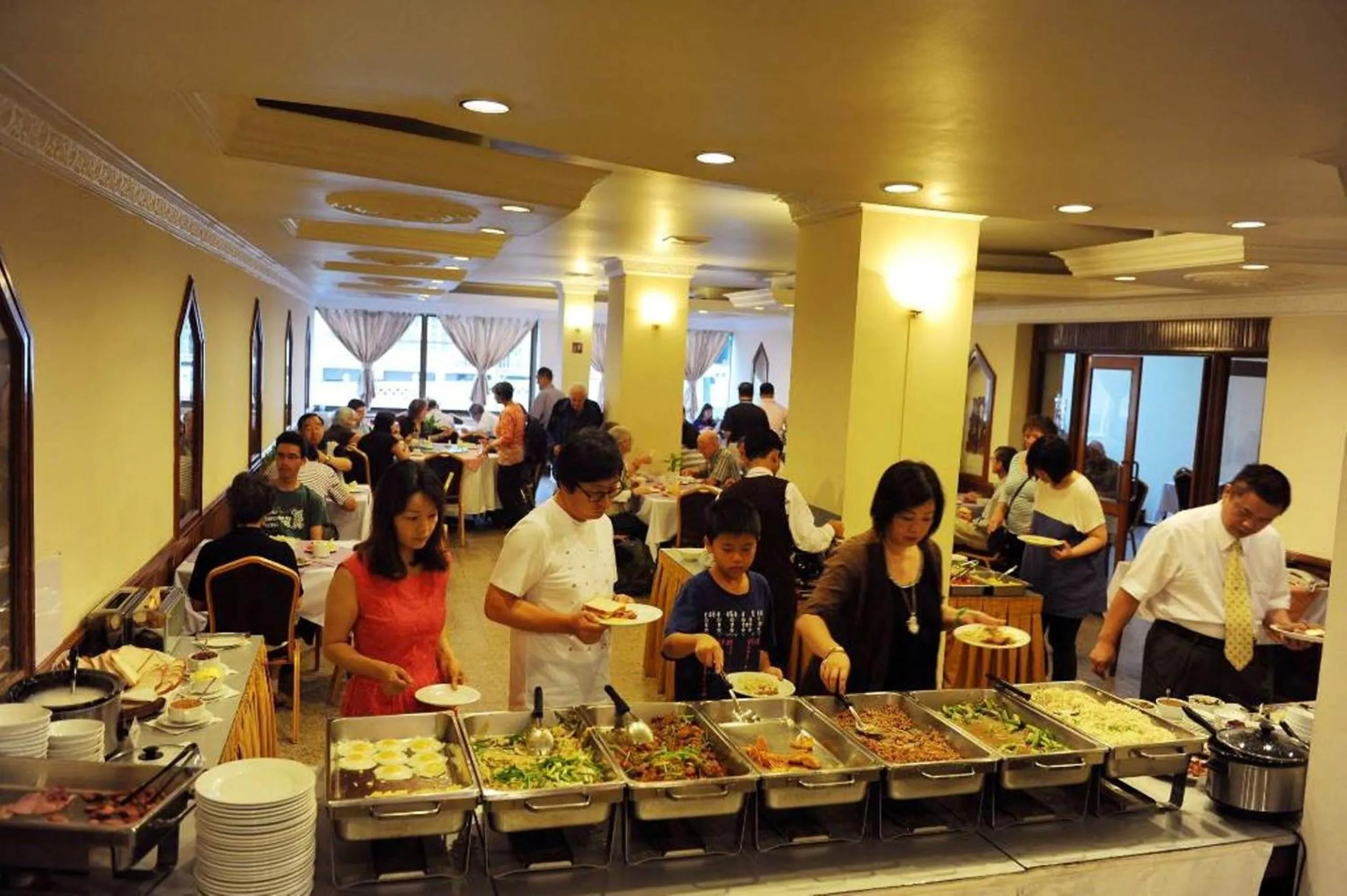 Restaurant/places to eat in Panorama Hotel