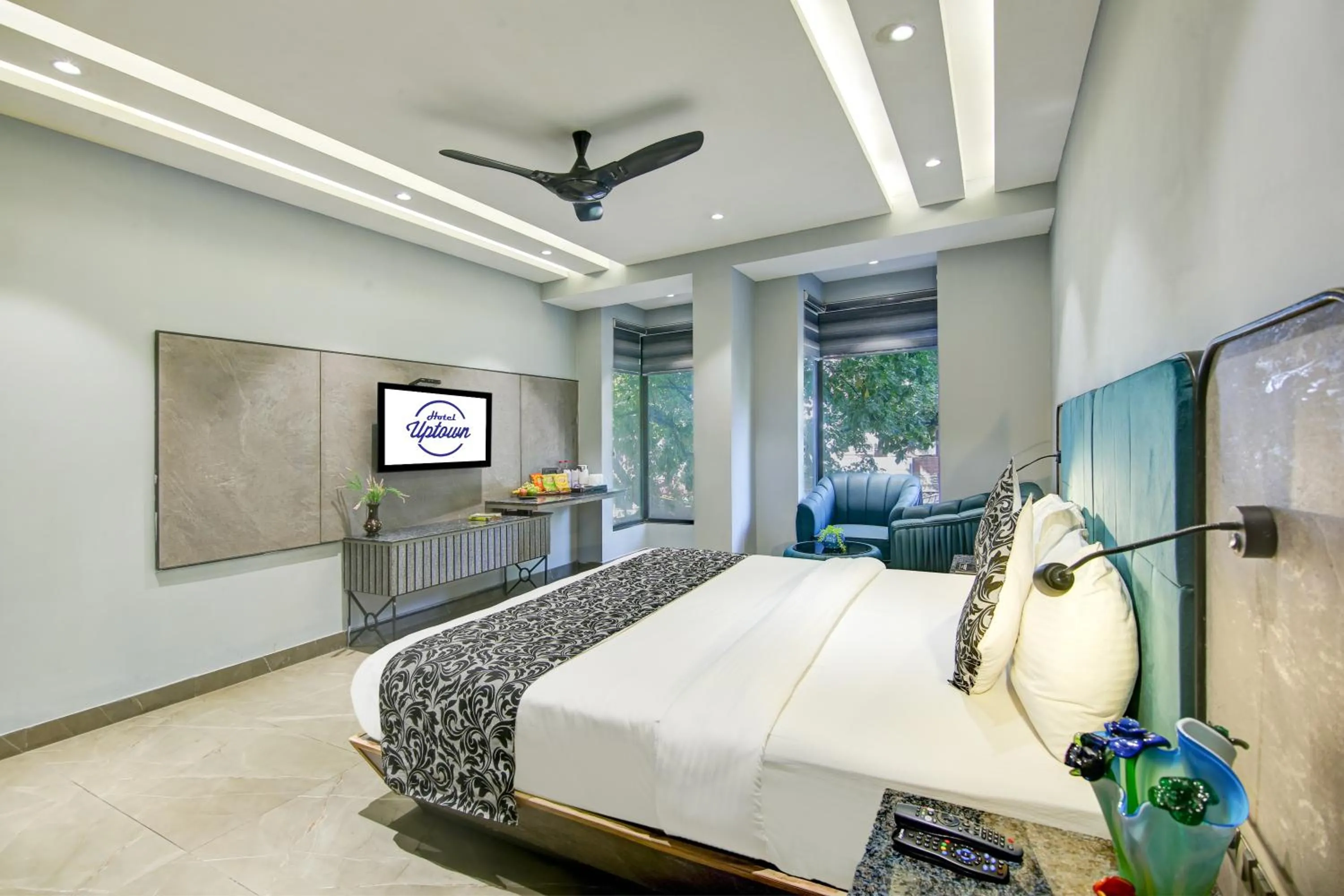 HOTEL UPTOWN with Luxury Restaurant & Rooftop Near Connaught Place, New Delhi City Centre