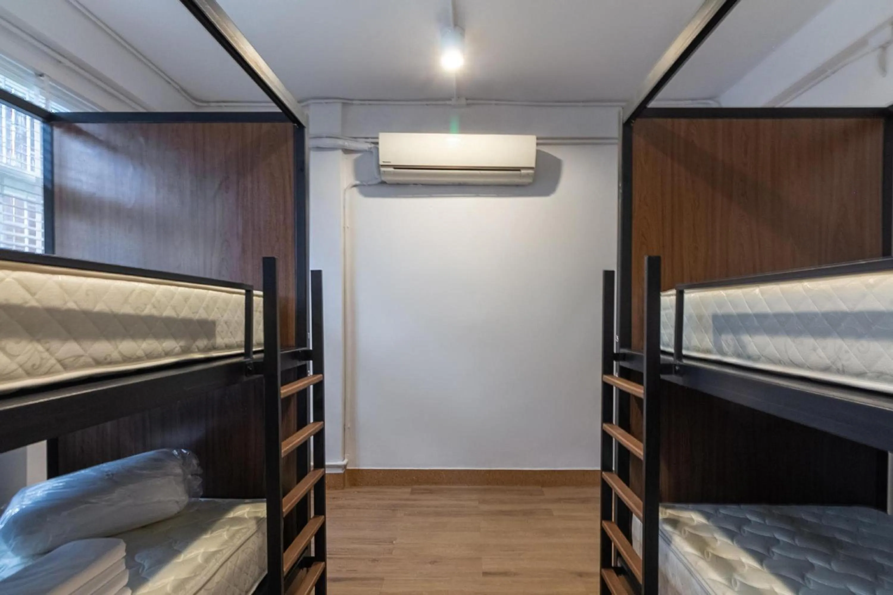 Bedroom in OYO 994 Kudi Hostel