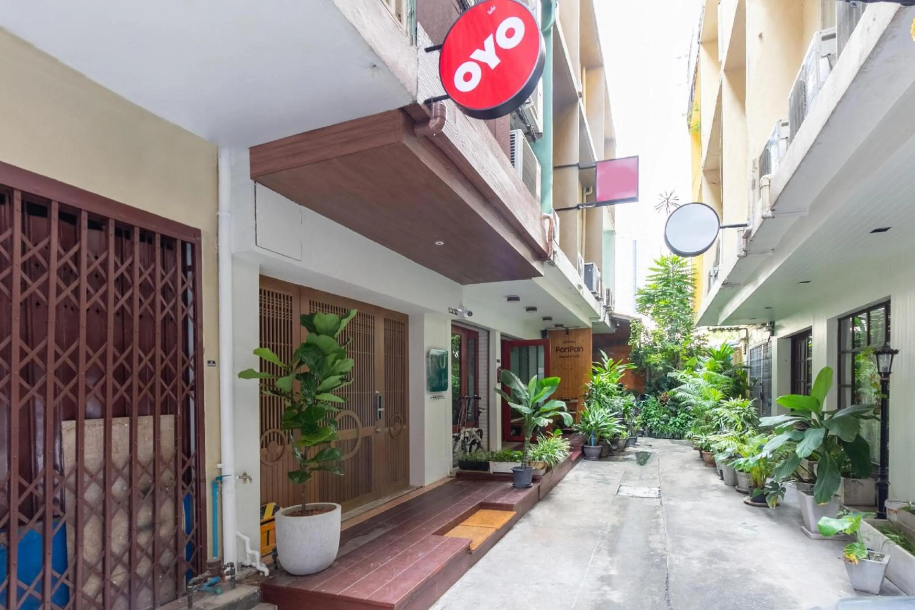 Neighbourhood in OYO 994 Kudi Hostel