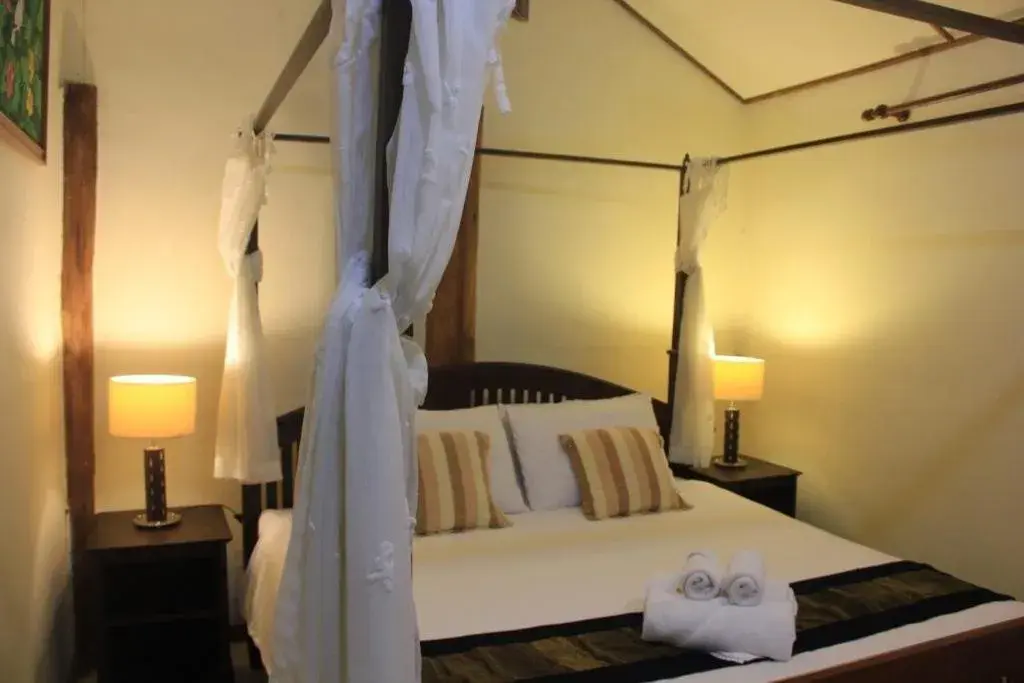 Deluxe King Room in Aerie Lodge Deluxe King Room in Aerie Lodge