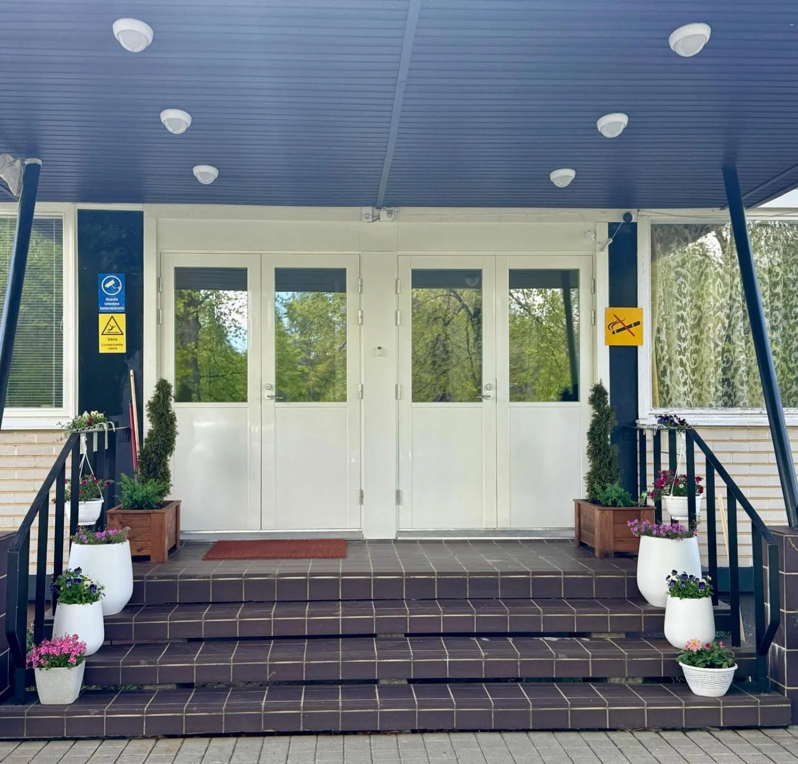 Property building in Hotel Ilomantsi North Star