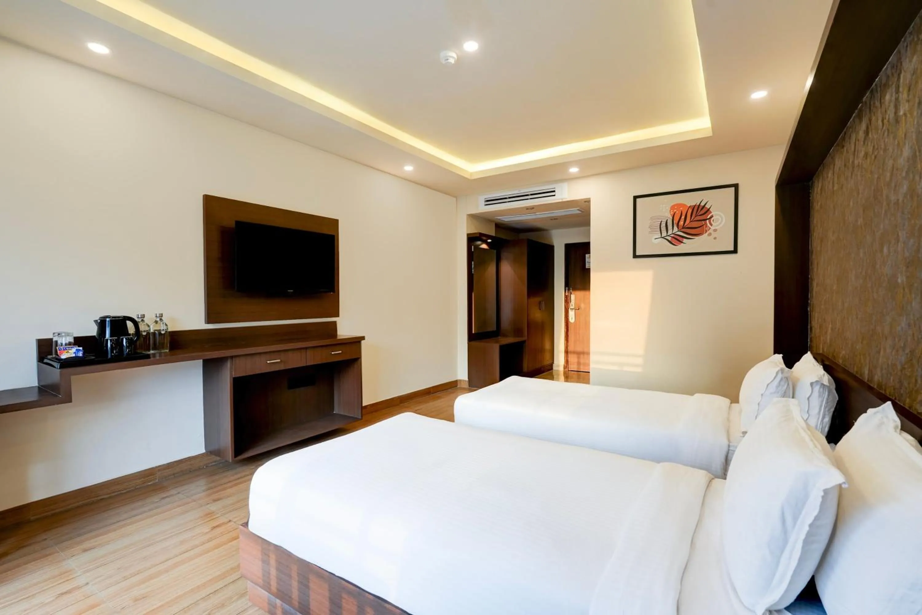 Bedroom, Bed in Super Townhouse Oak Mahadevapura Opposite Phoenix Mall Formerly Grand Wilton Inn