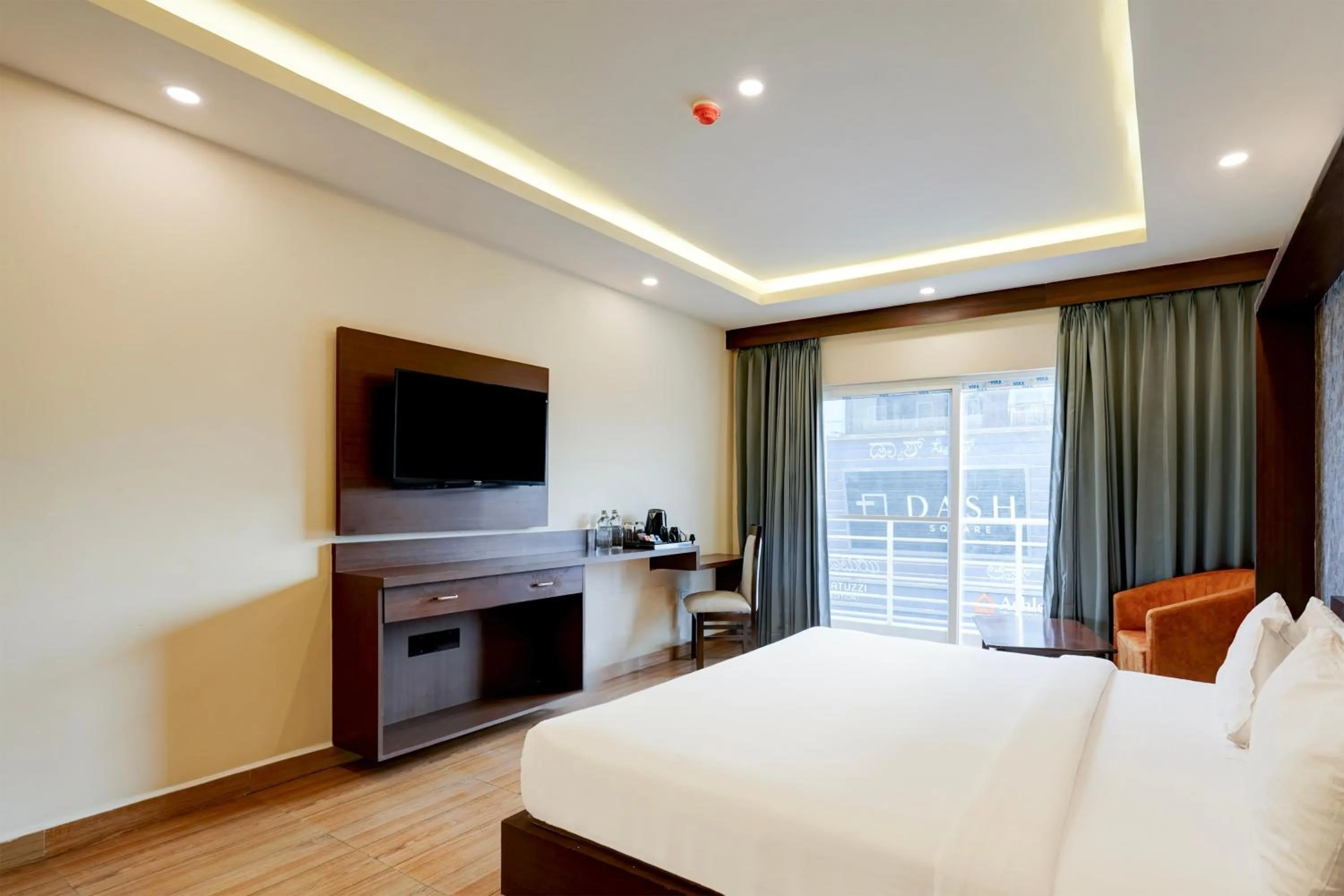 Bedroom, Bed in Super Townhouse Oak Mahadevapura Opposite Phoenix Mall Formerly Grand Wilton Inn