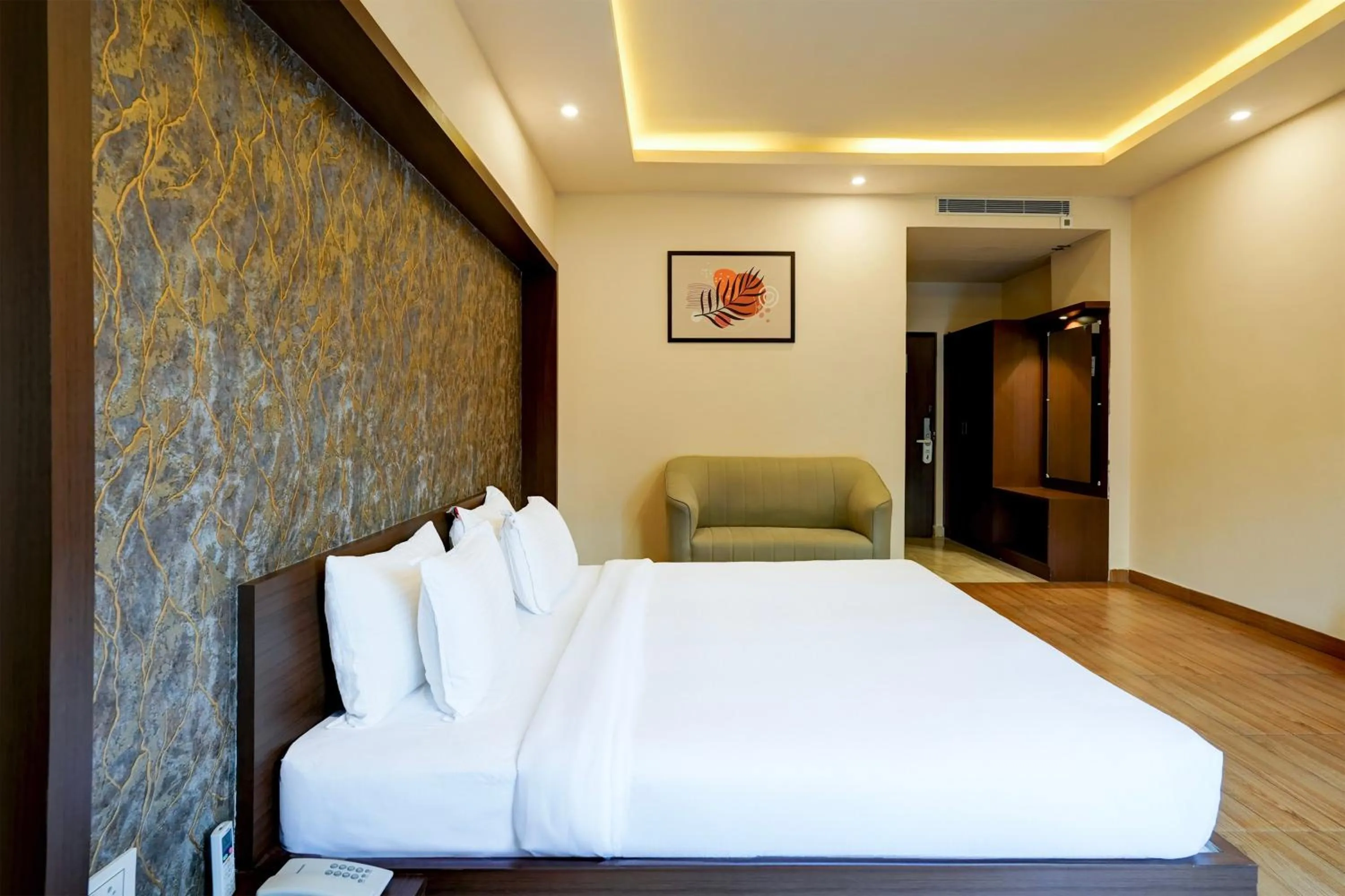 Bedroom, Bed in Super Townhouse Oak Mahadevapura Opposite Phoenix Mall Formerly Grand Wilton Inn