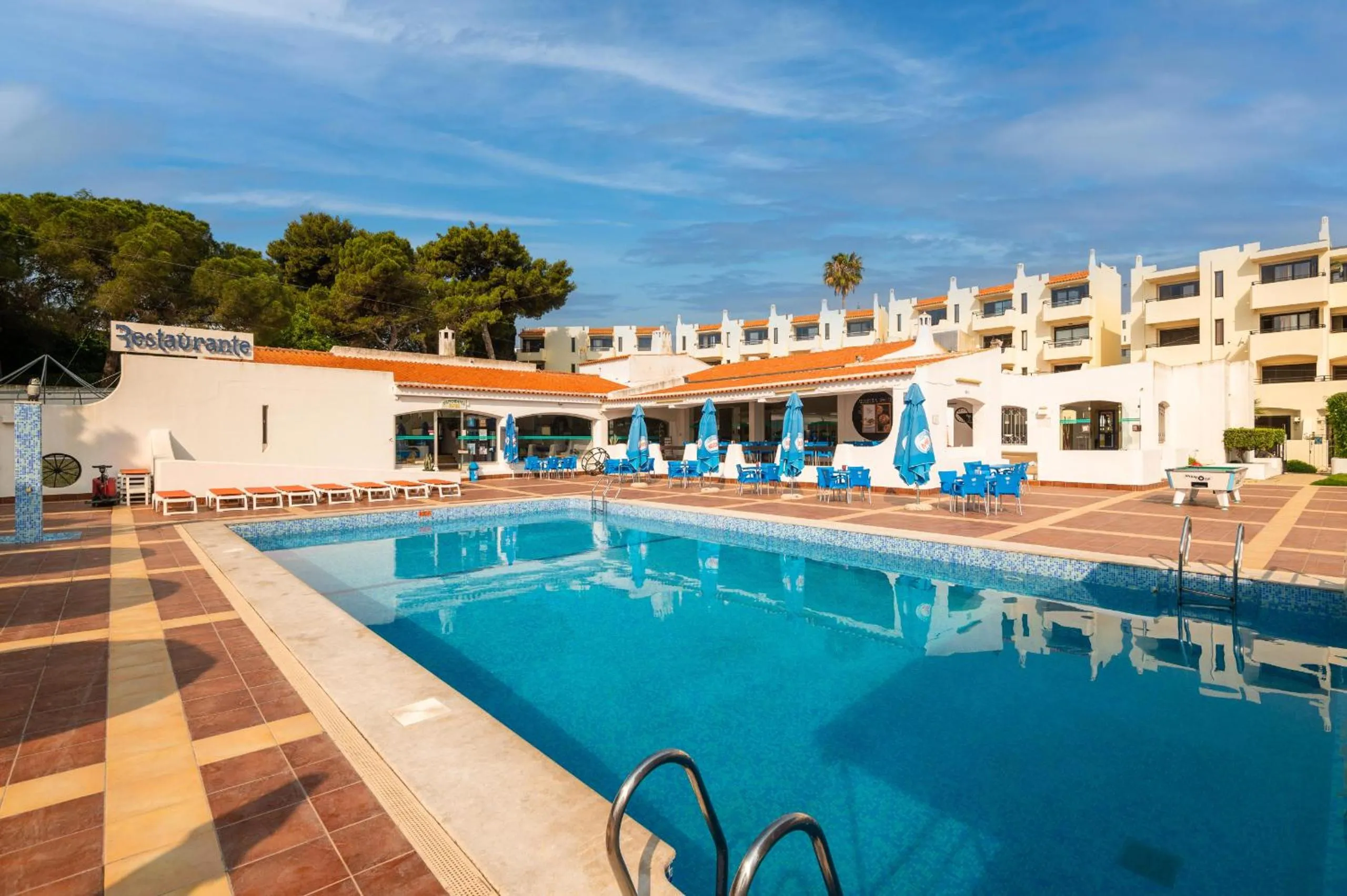 Swimming pool in Albufeira Jardim Sun Deck Studio