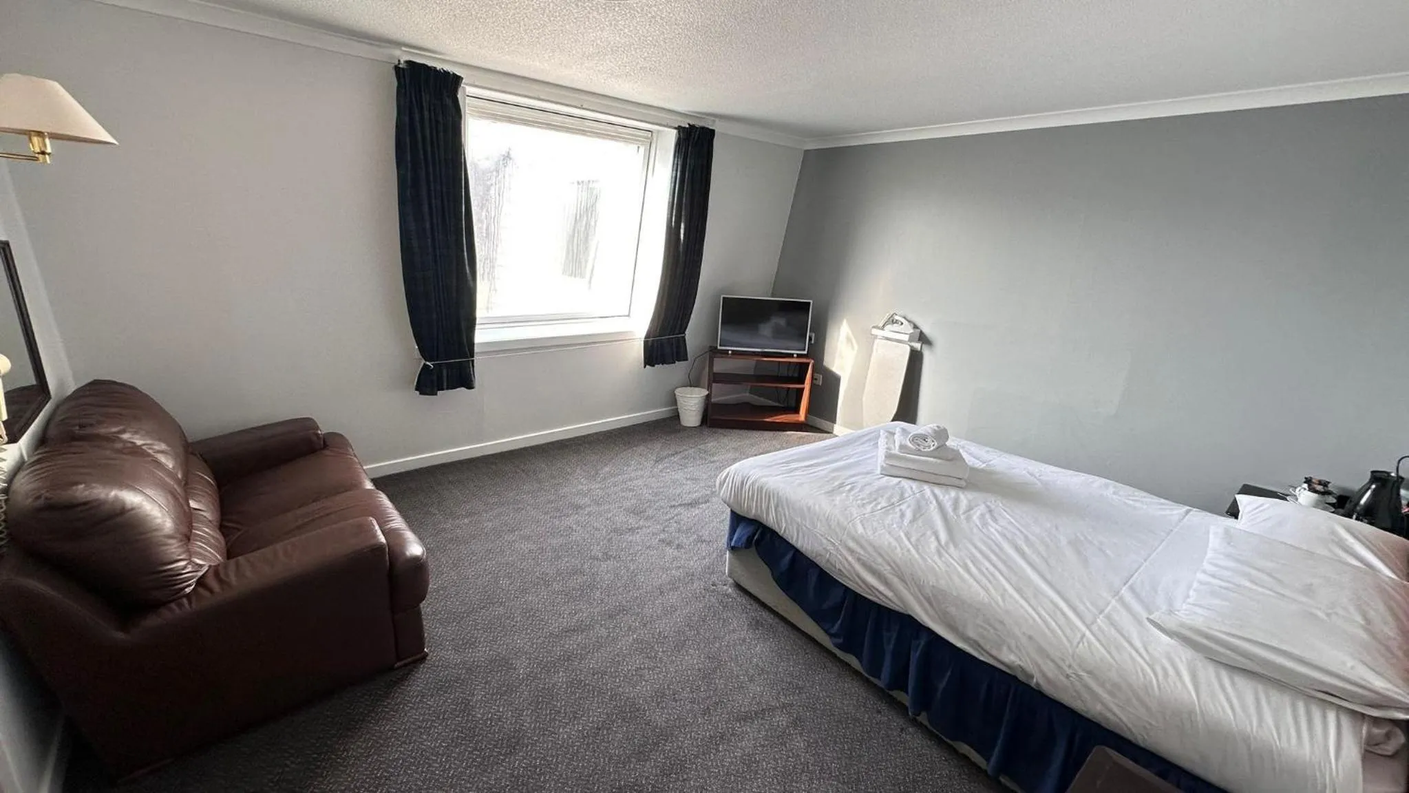 Bedroom, Bed in The Bruce Hotel