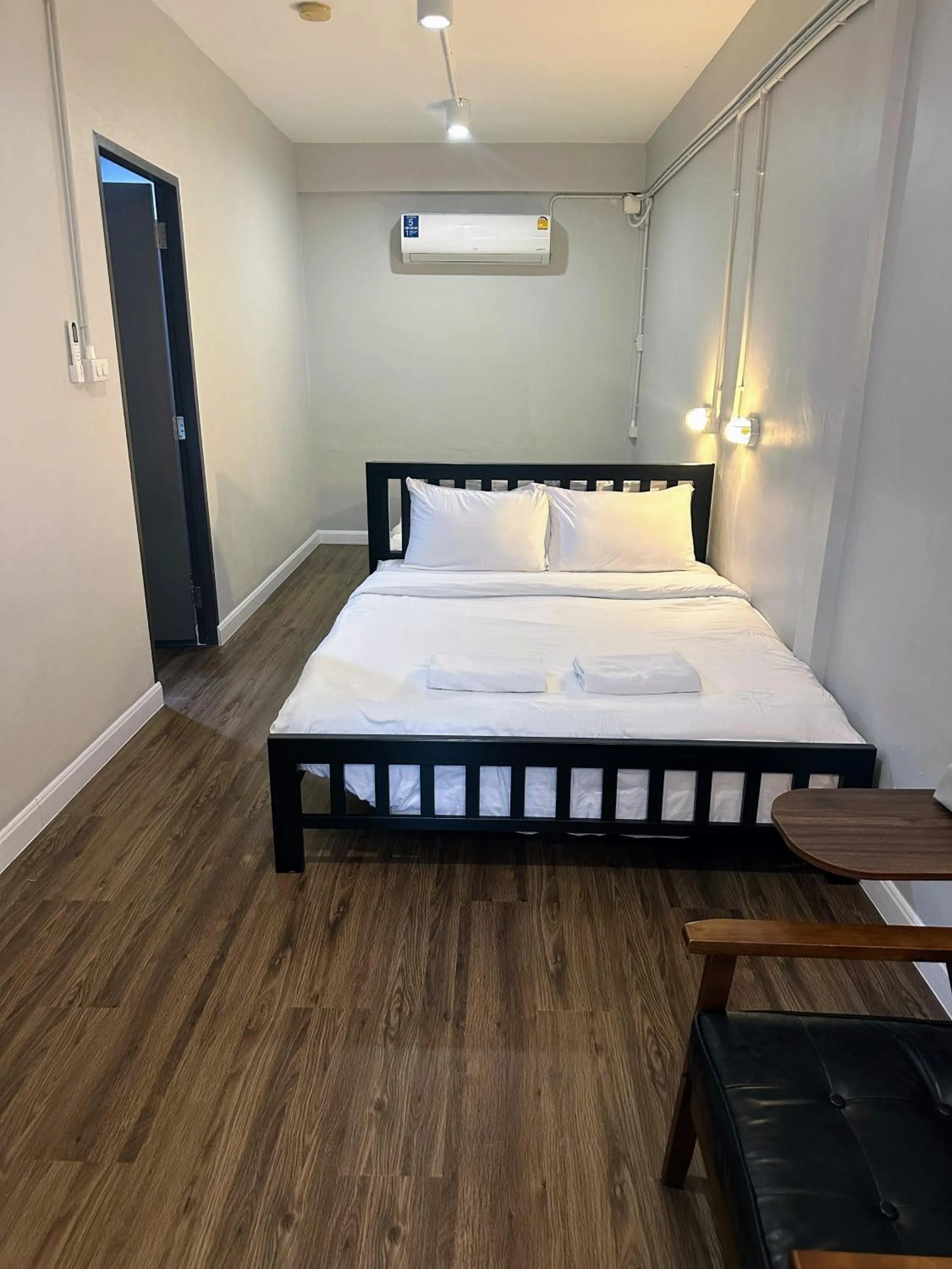 Bed in PICCOLO SUKHUMVIT HOSTEL- Self check-in after 6 pm