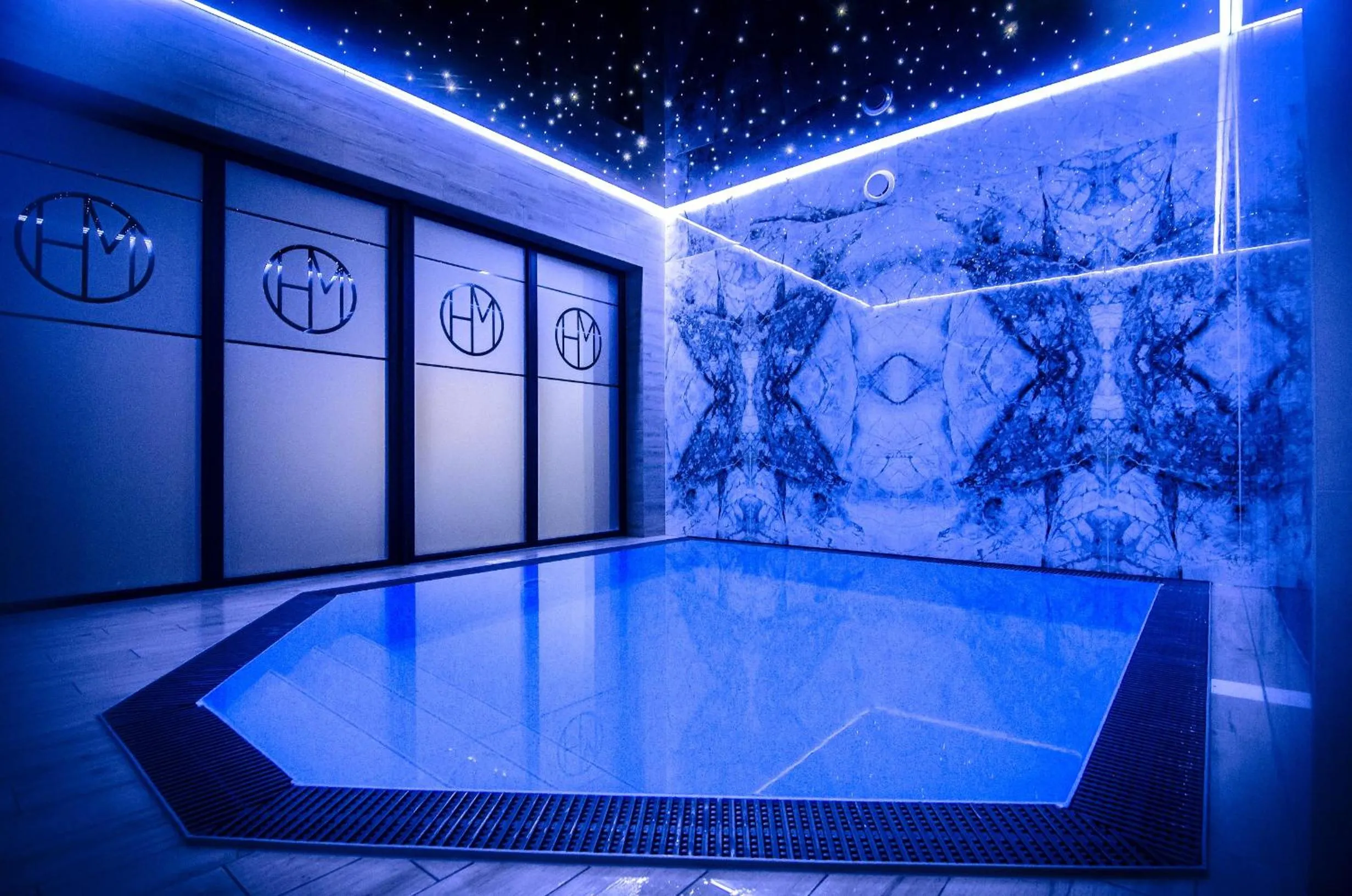 Swimming pool in Mielno Hotel Boutique