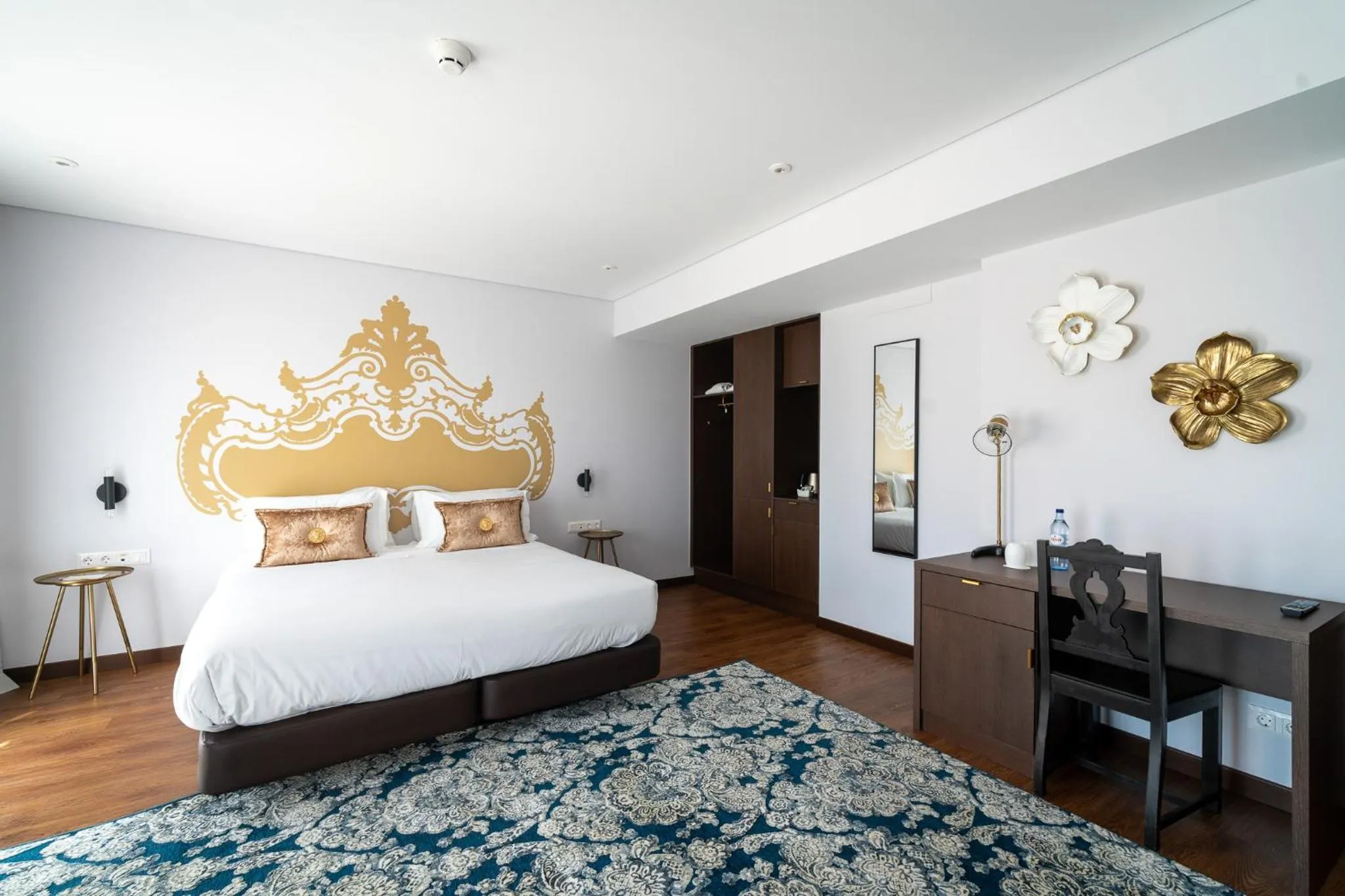 Bed in Palacio Santa Catarina Hotel