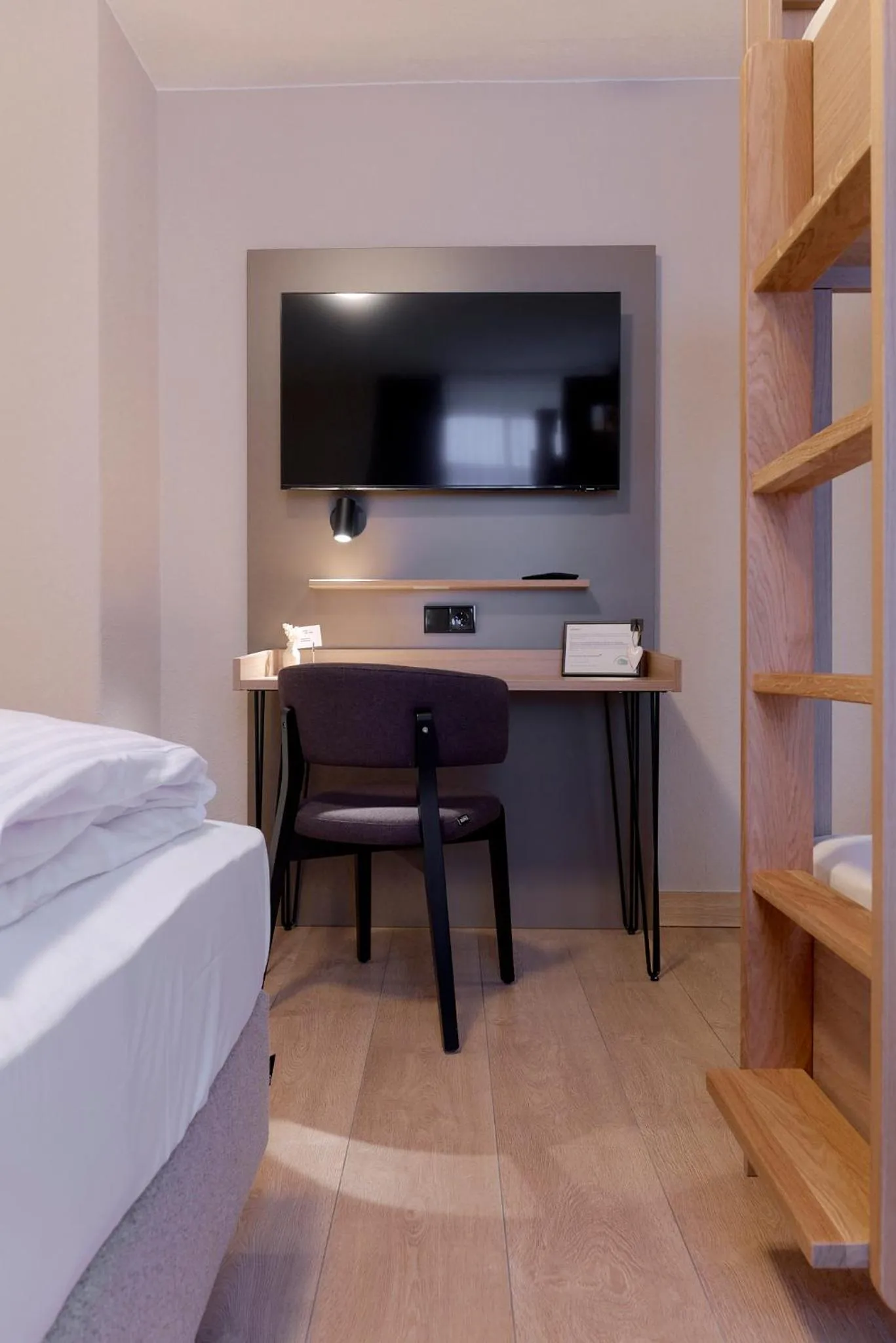 TV and multimedia, Bed in Hotel Müllerbräu