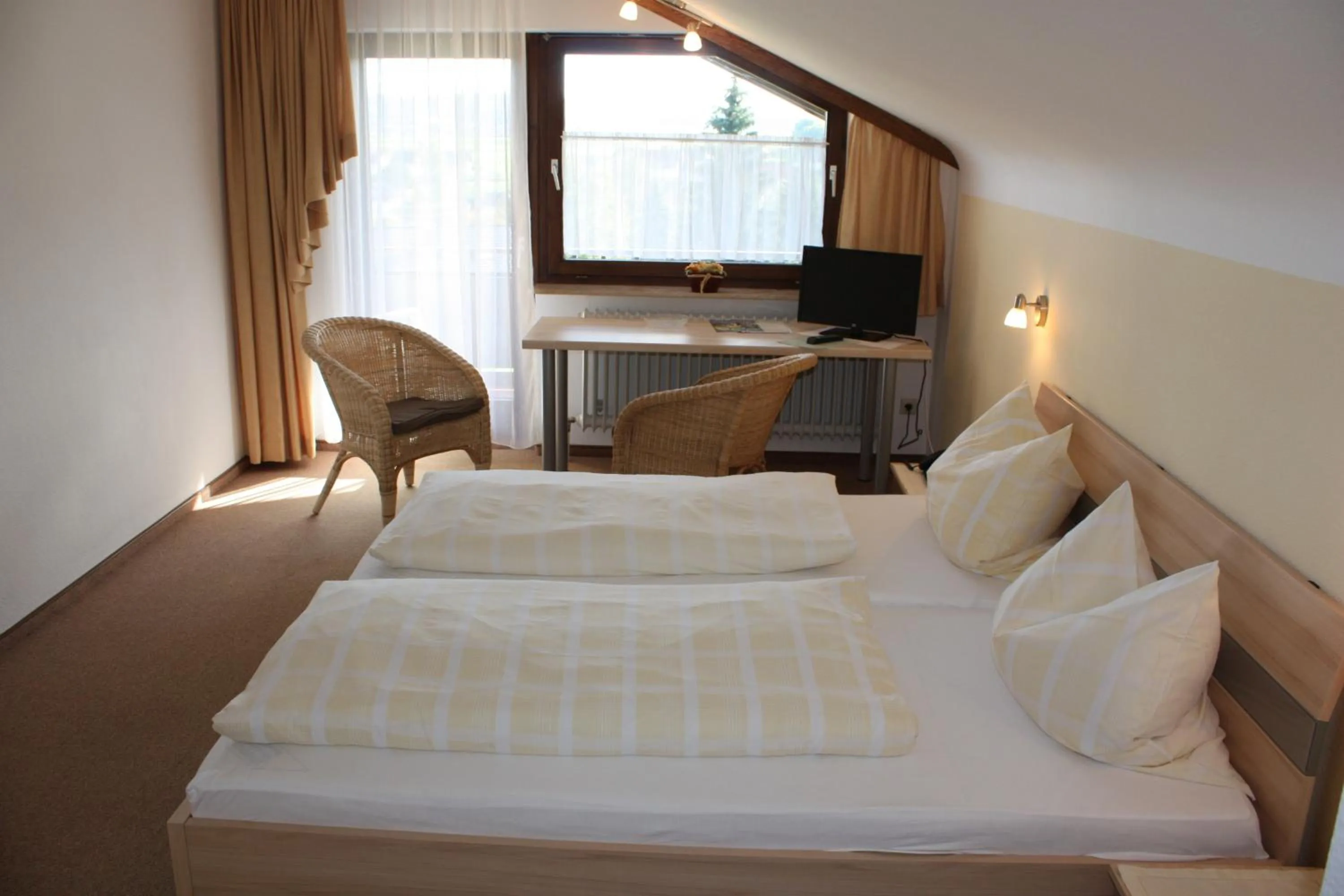 Photo of the whole room, Bed in Hotel Panorama