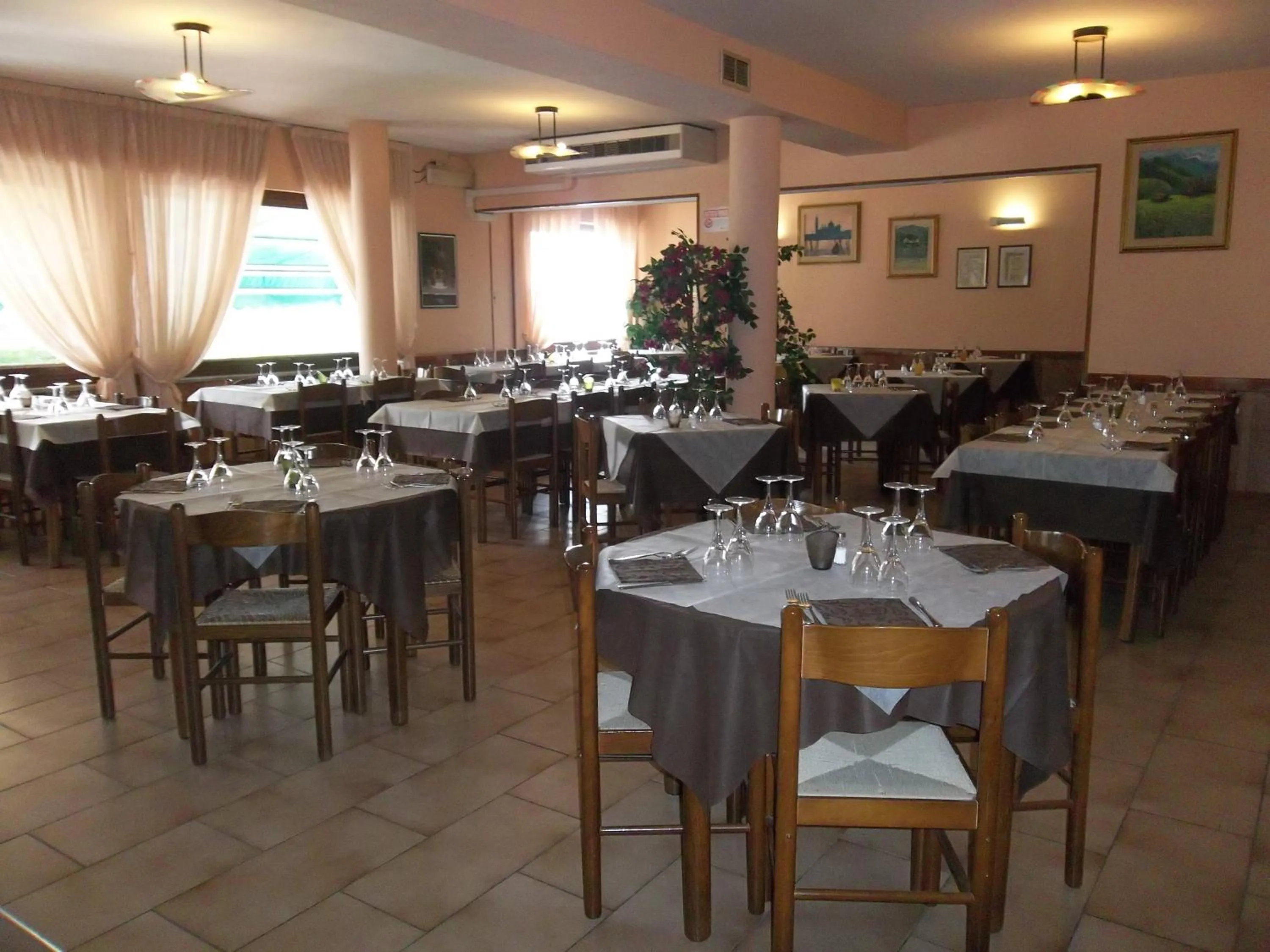 Restaurant/places to eat in Albergo Ristorante Gori