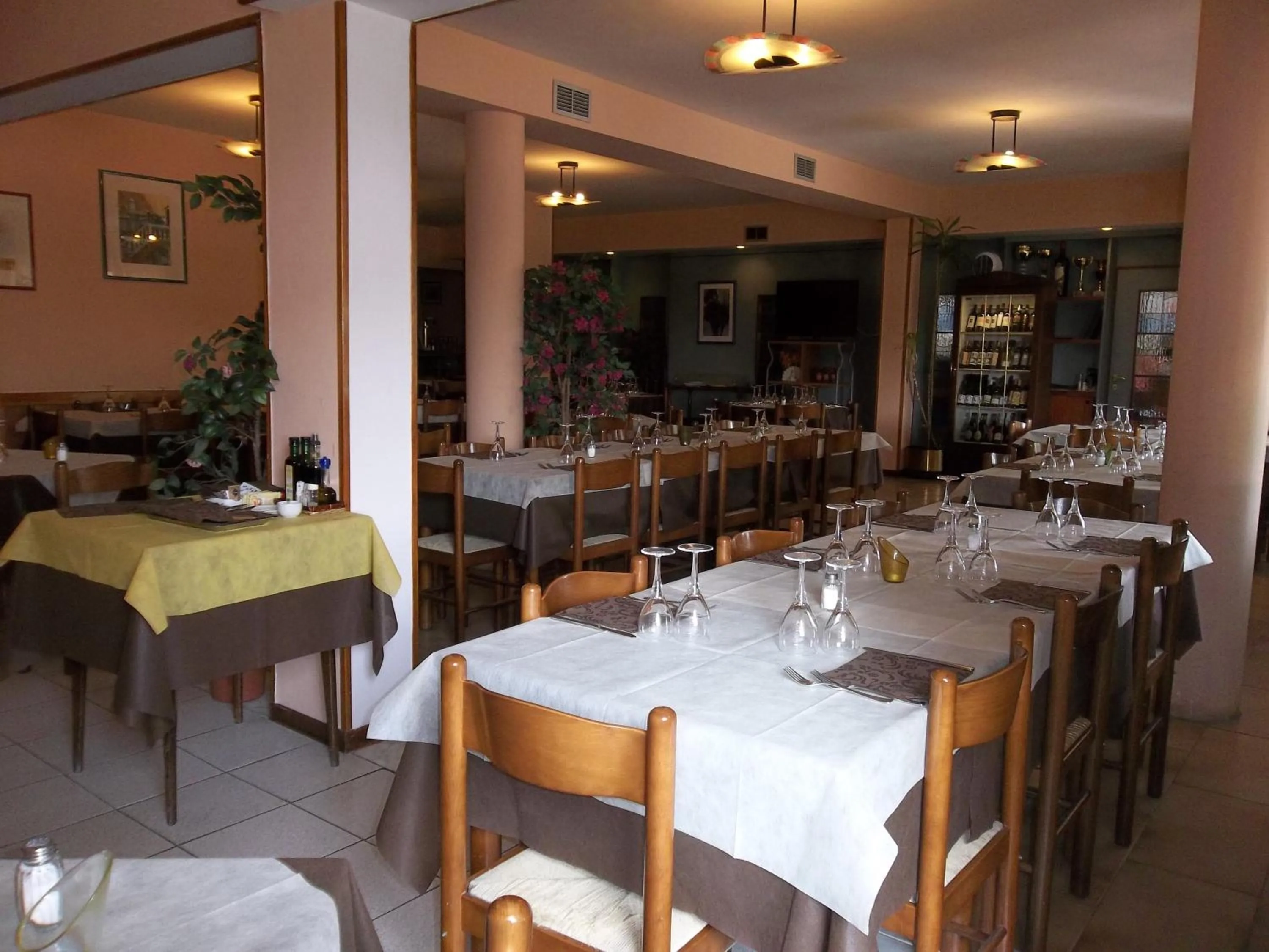 Restaurant/places to eat in Albergo Ristorante Gori