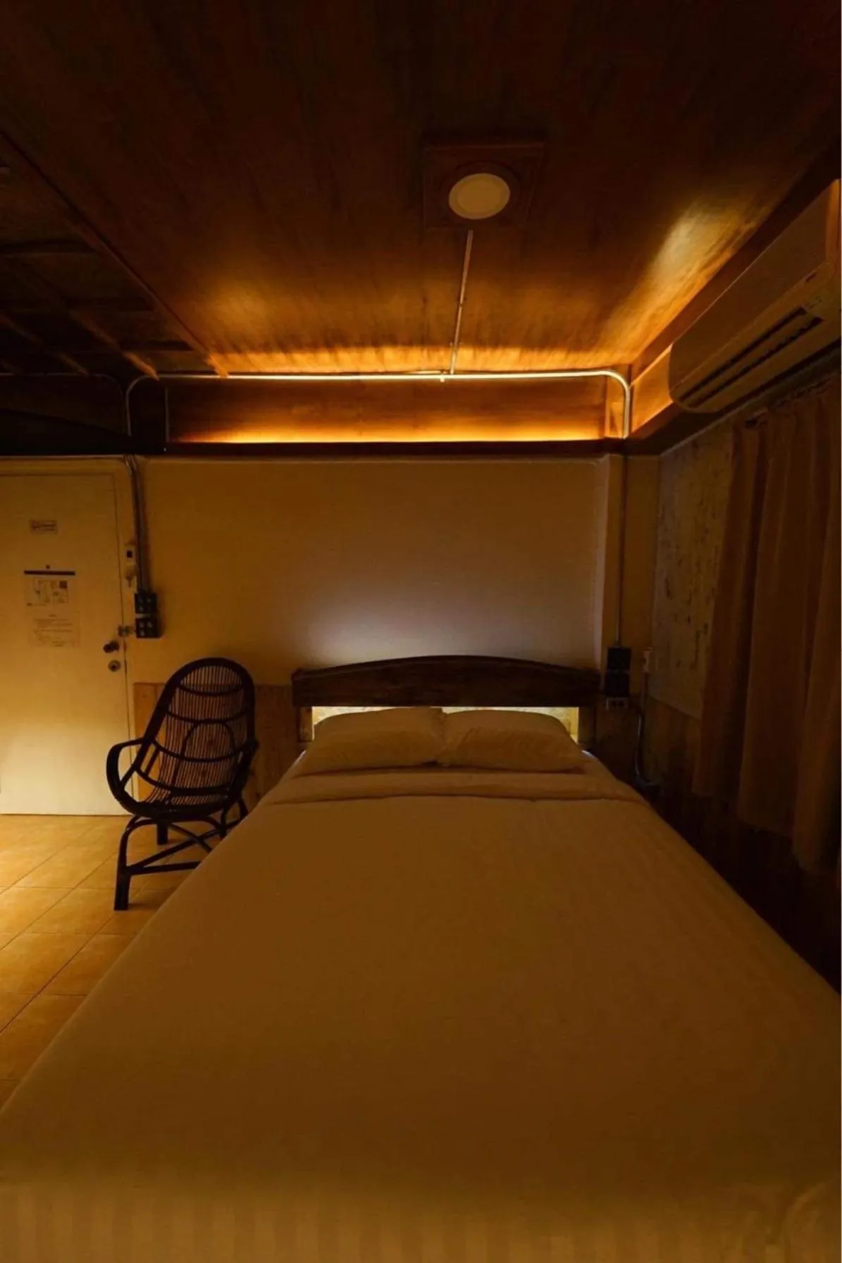 Bedroom, Bed in Vintage54 Hotel Ayutthaya