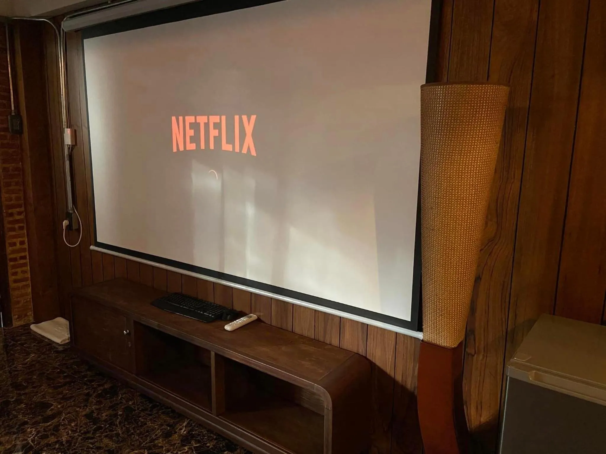 TV and multimedia in Vintage54 Hotel Ayutthaya