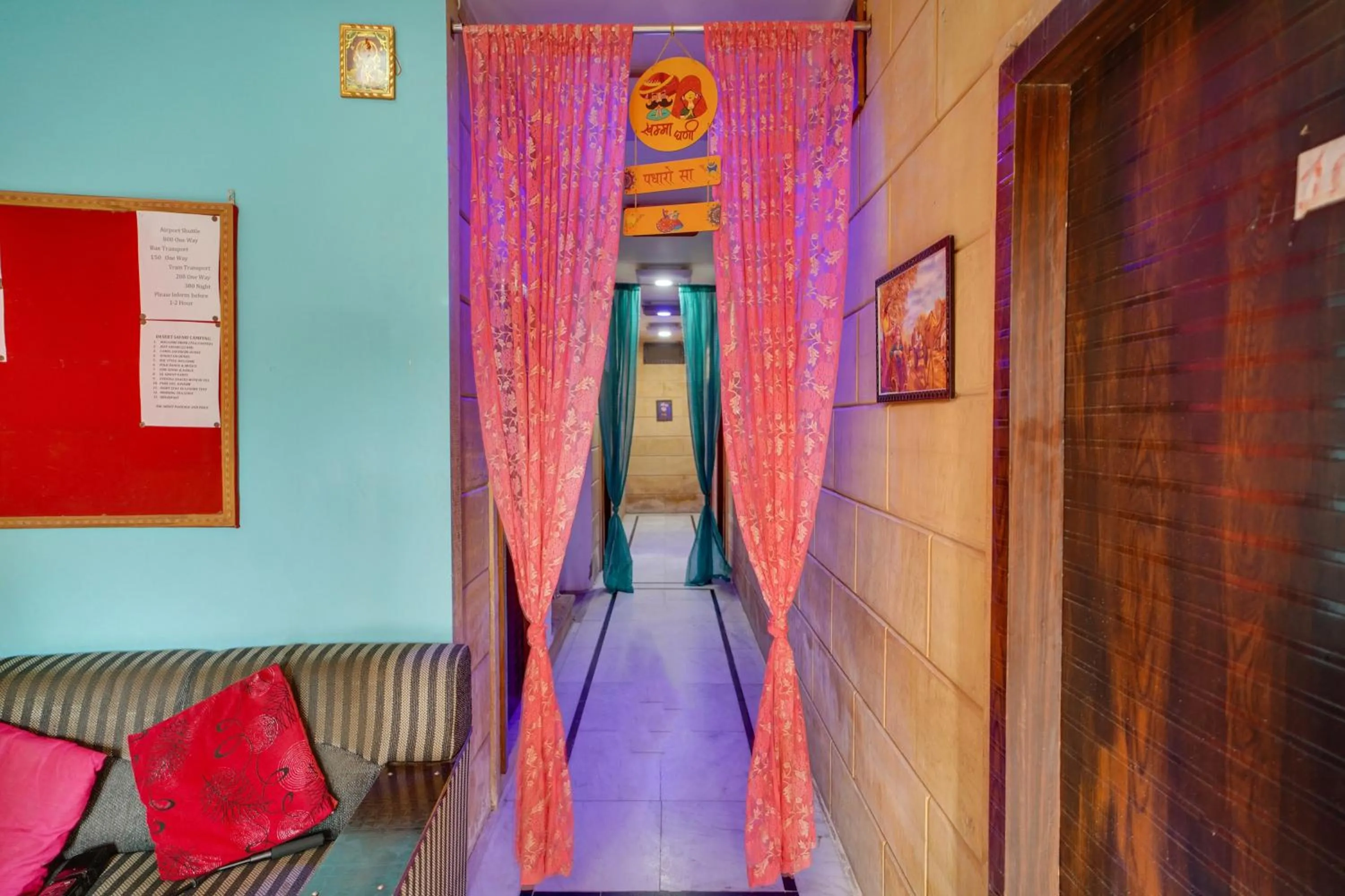 Lobby or reception in Hotel O Jaisalmer Heritage Haveli