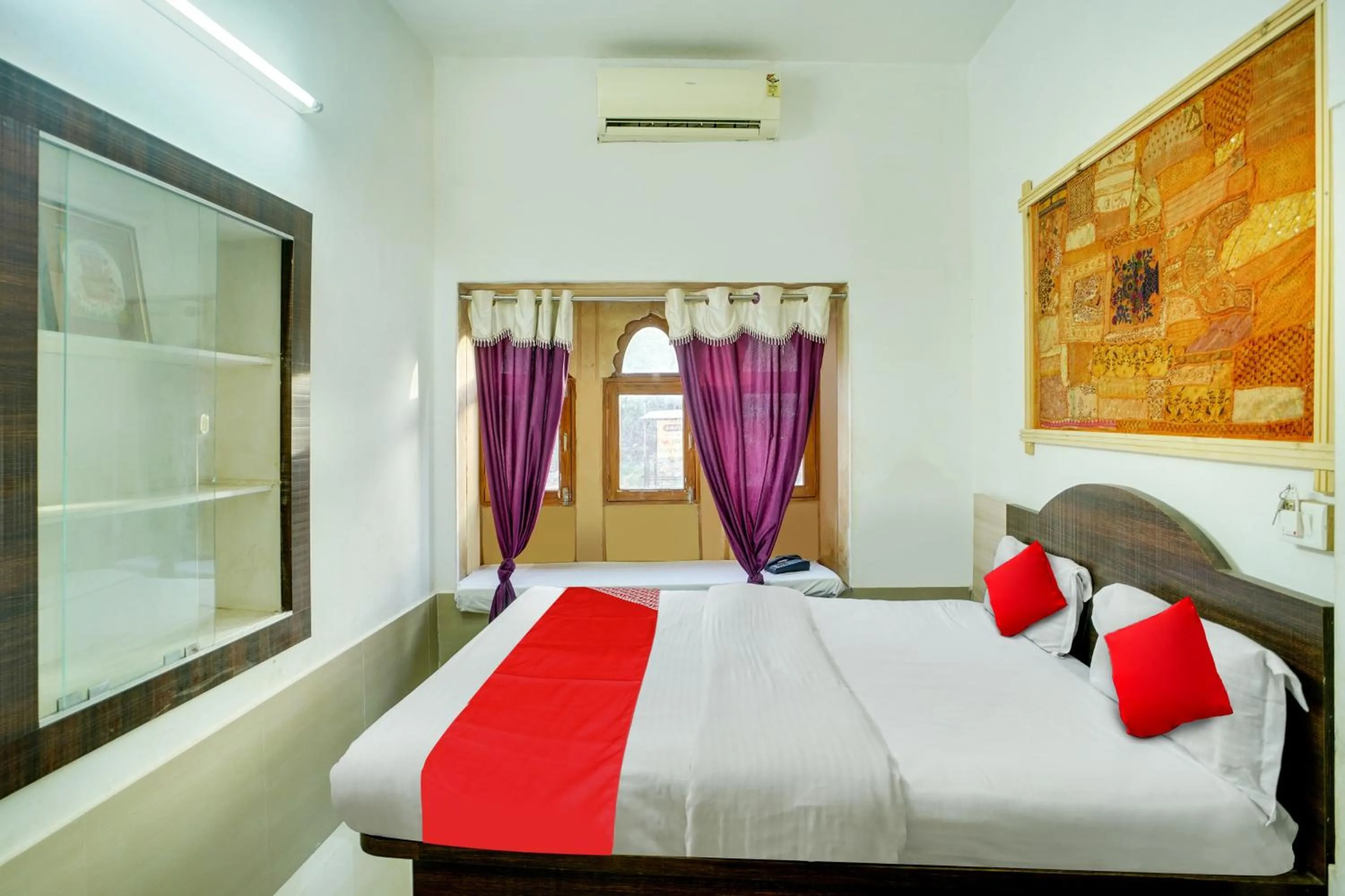 Lobby or reception, Bed in Hotel O Jaisalmer Heritage Haveli