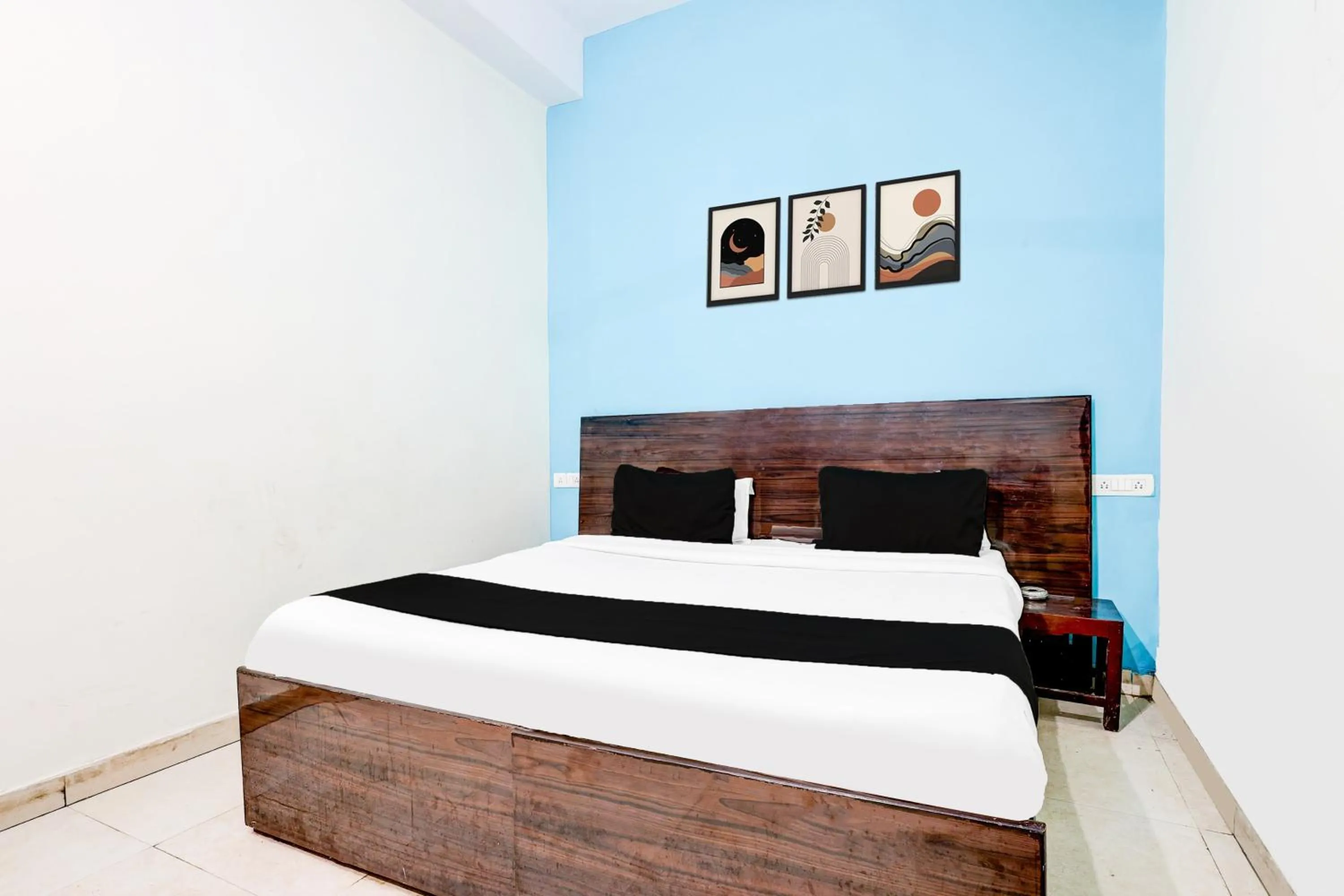 Bedroom, Bed in Hotel O The Star Guest House