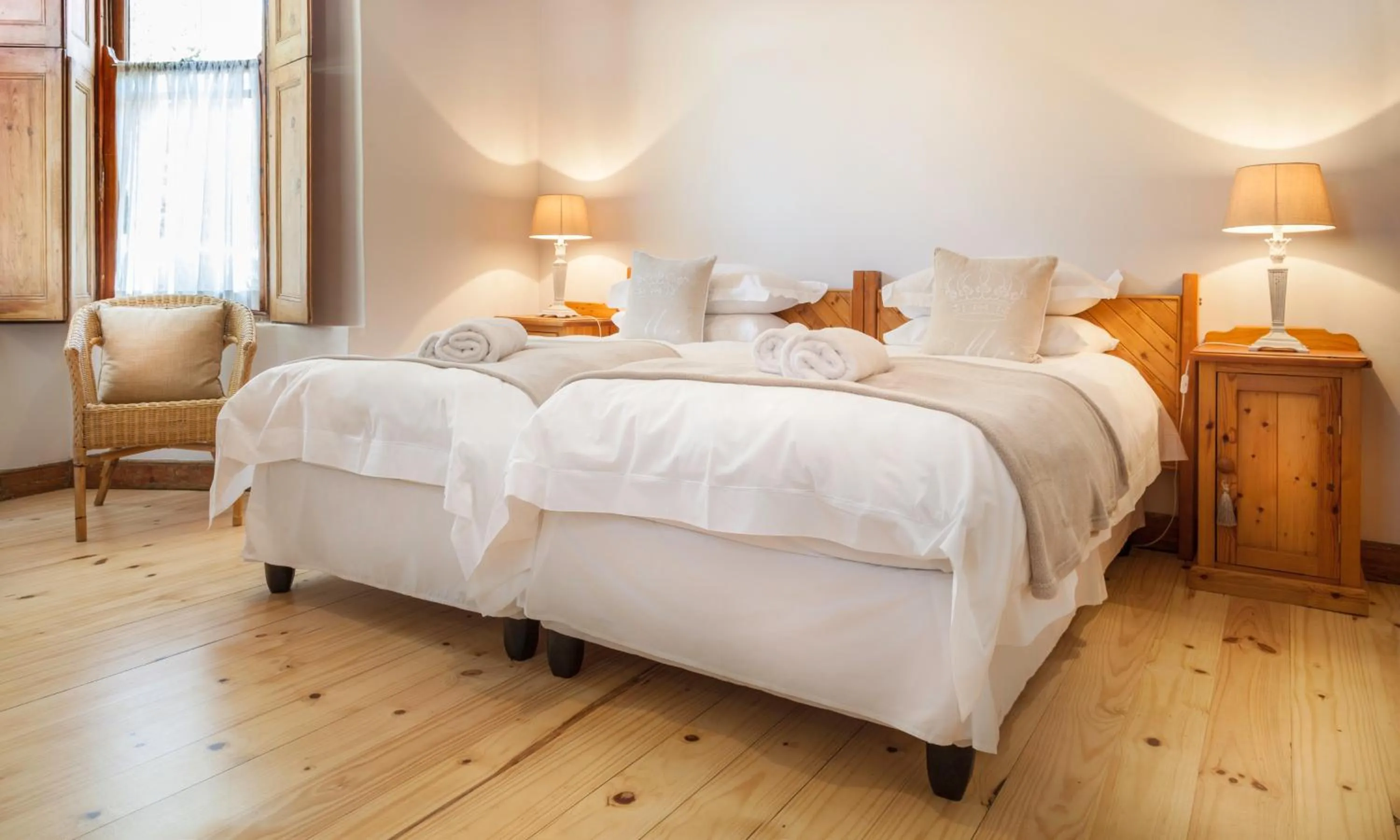 Bedroom, Bed in Avenues Guest House