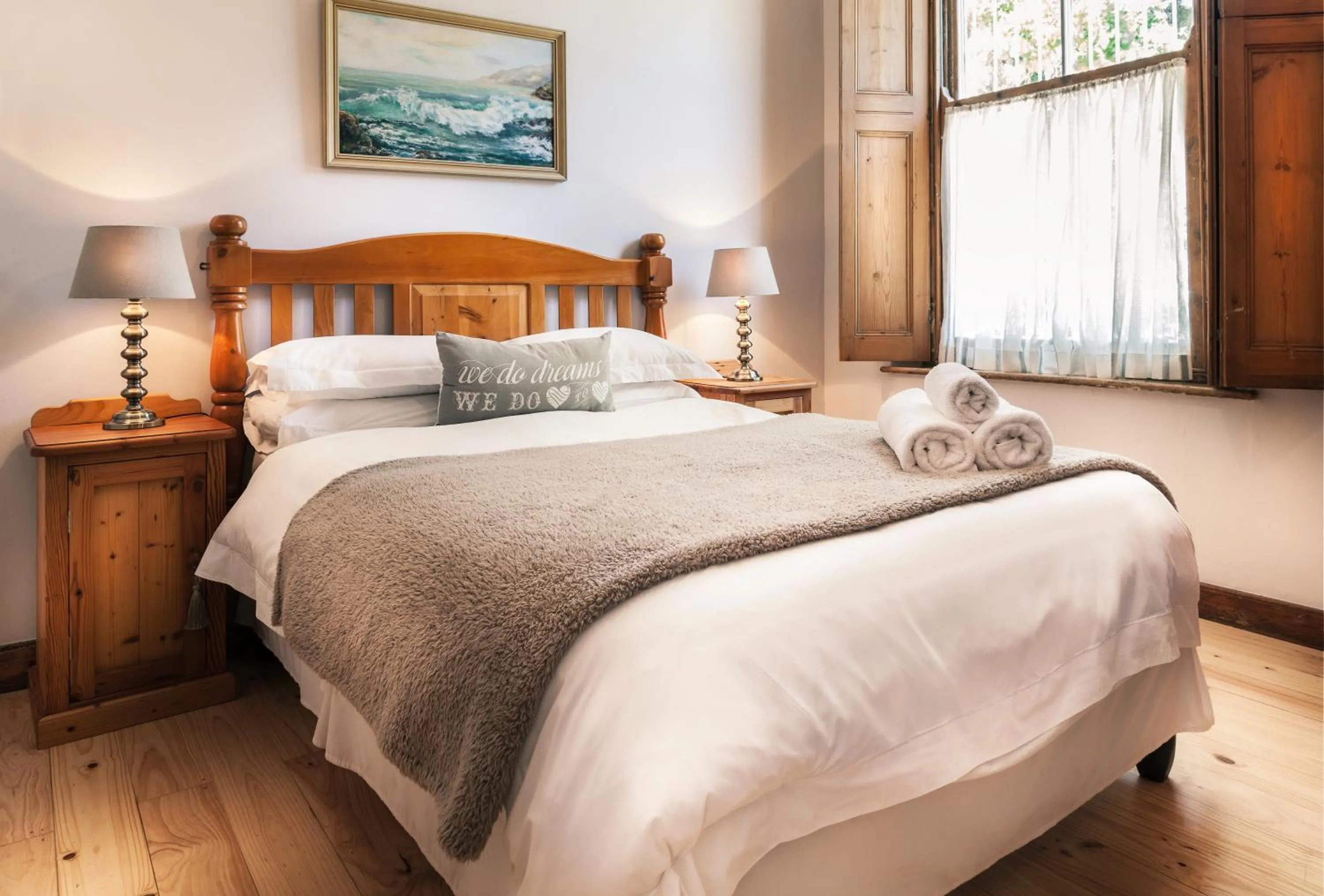 Standard Double Room with Shower in Avenues Guest House