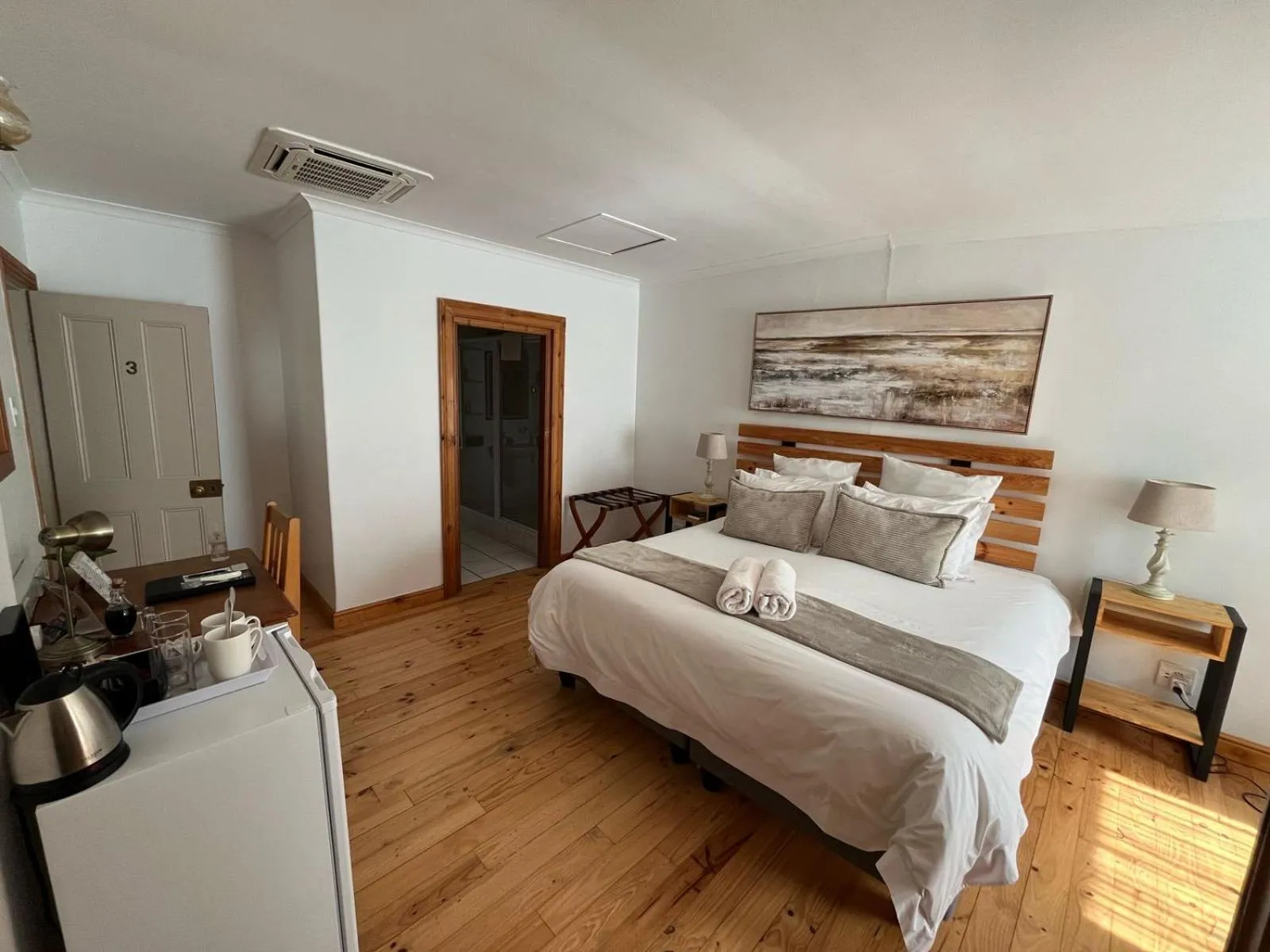 Bed in Avenues Guest House