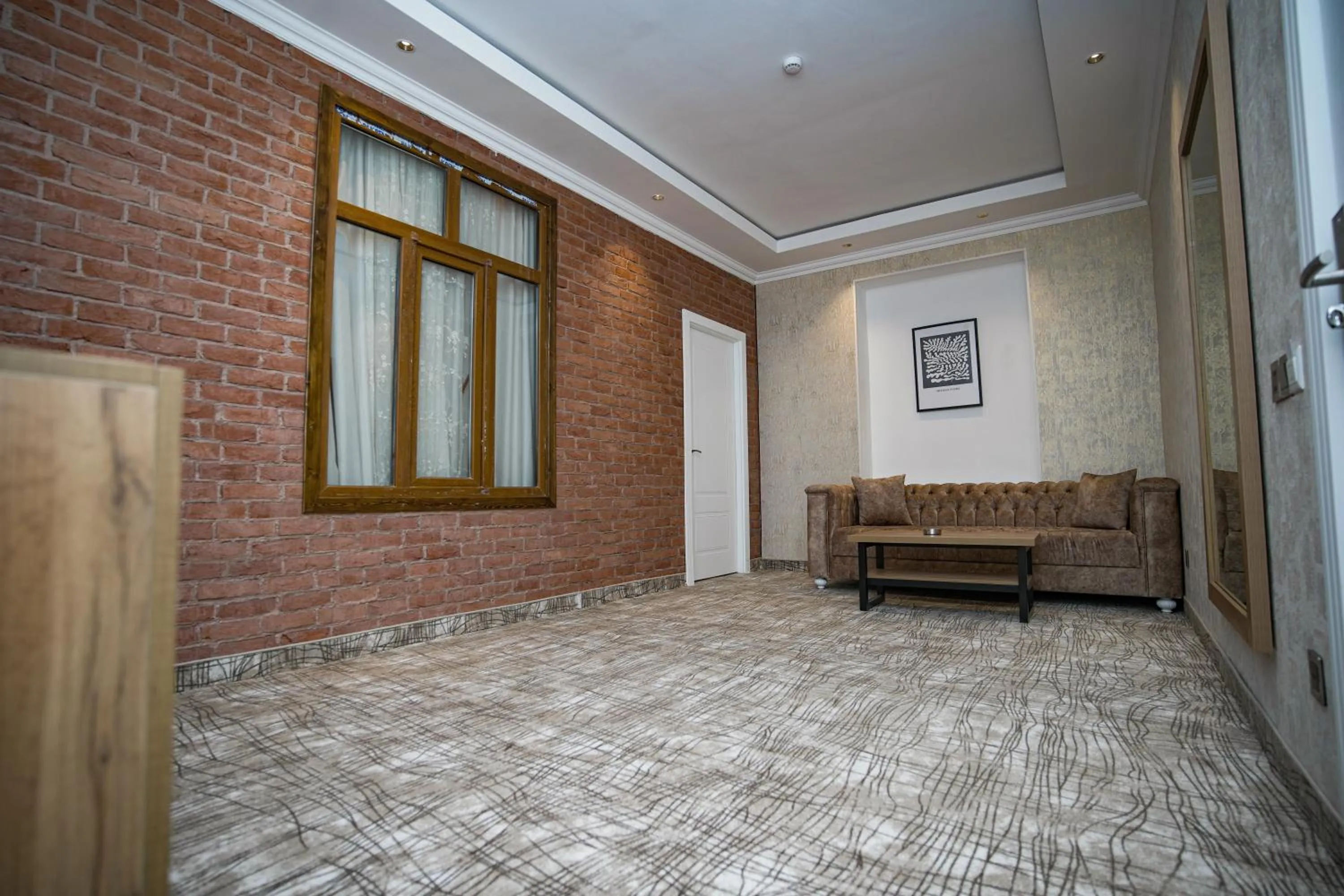 Living room in LakeSide Hotel & Spa