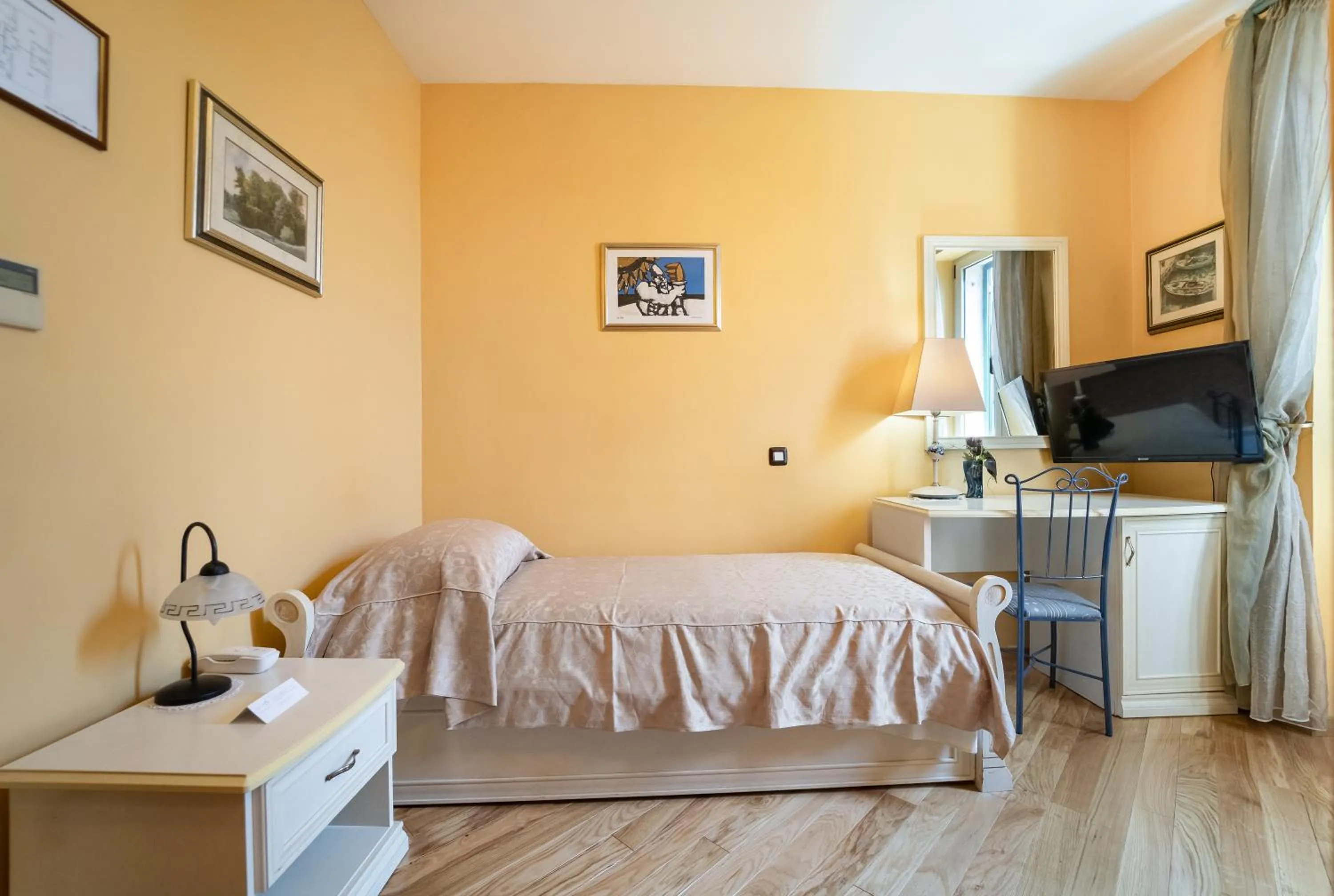 Bed in Hotel Peristil