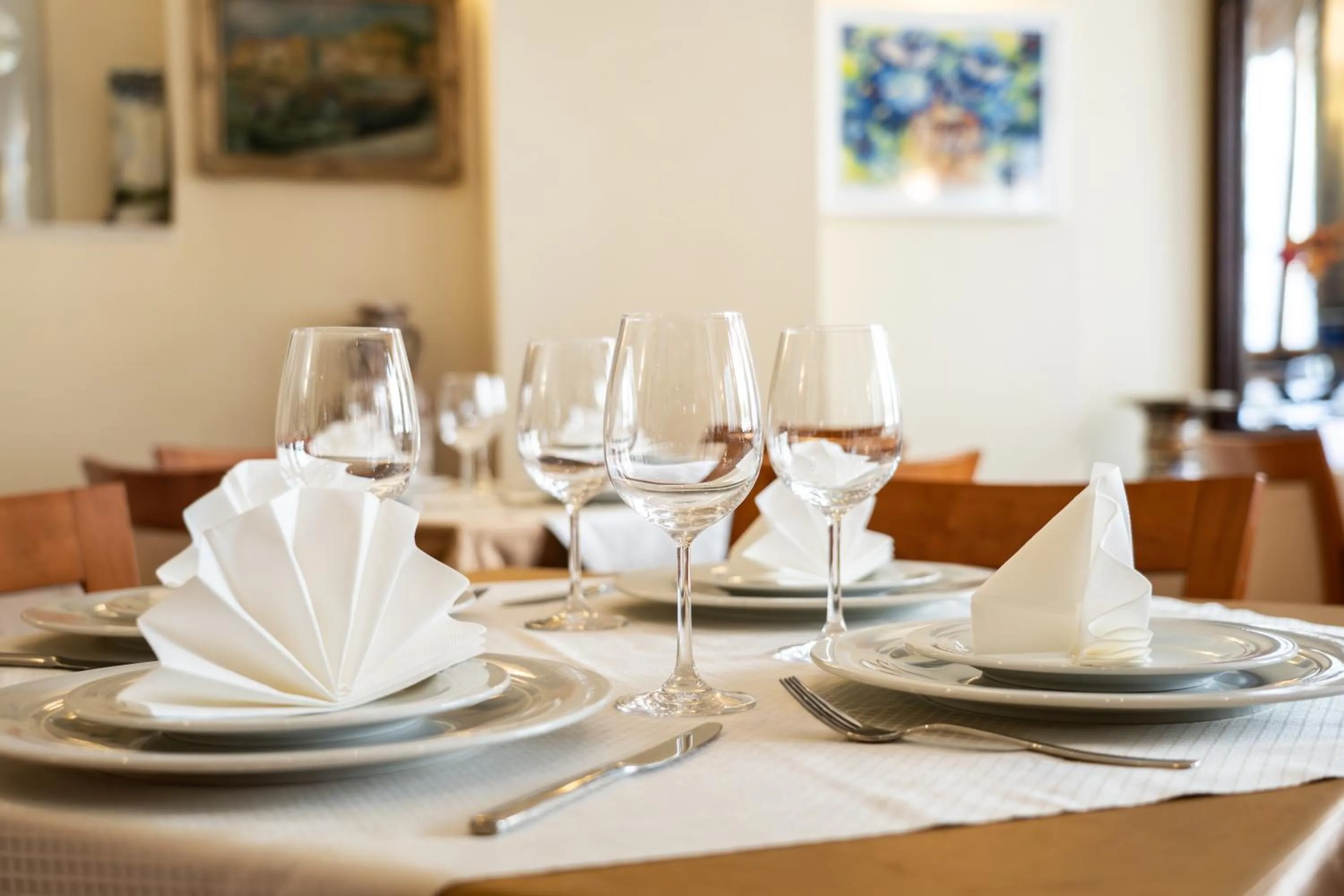 Restaurant/places to eat in Hotel Peristil