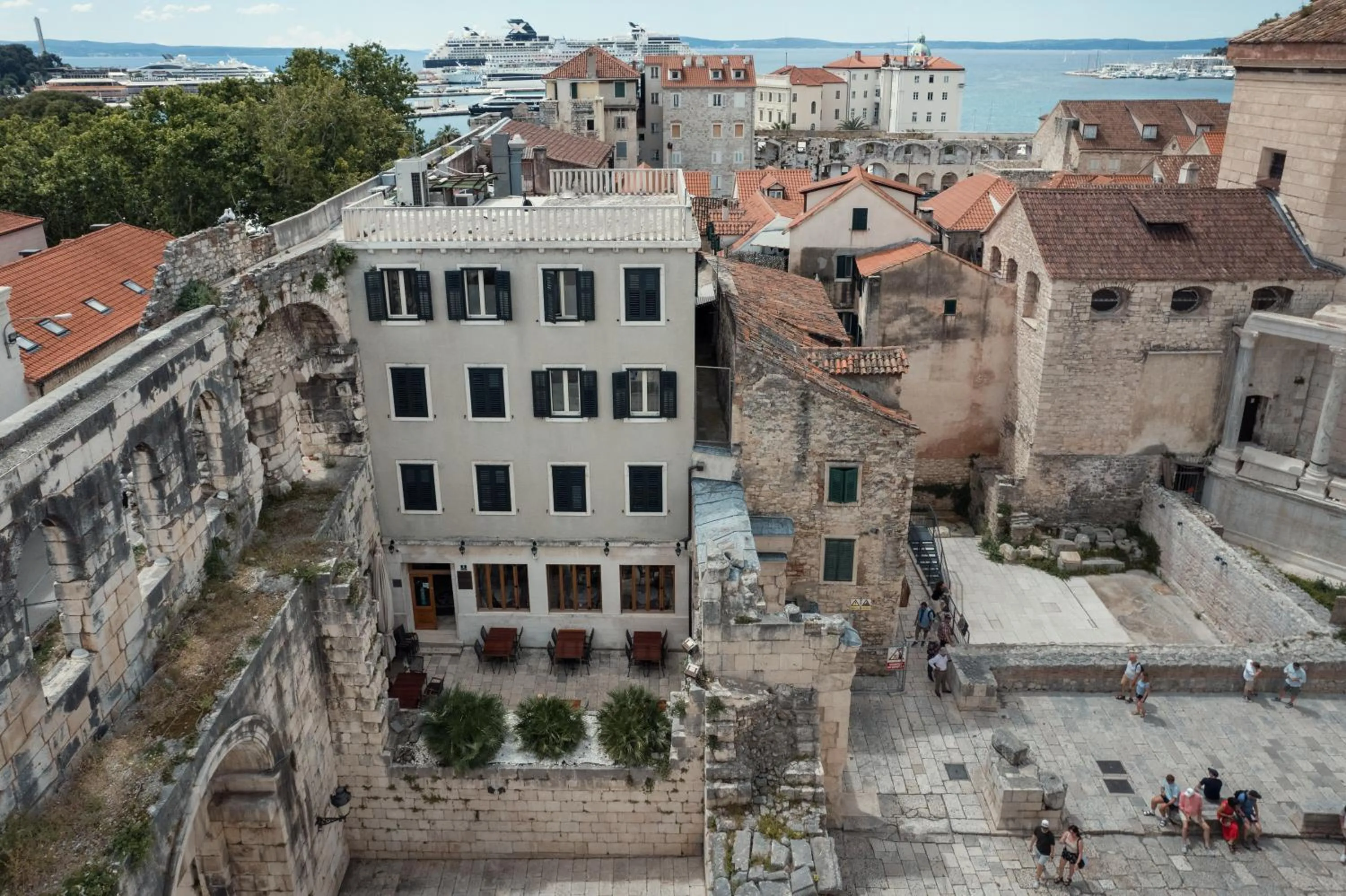 Property building in Hotel Peristil