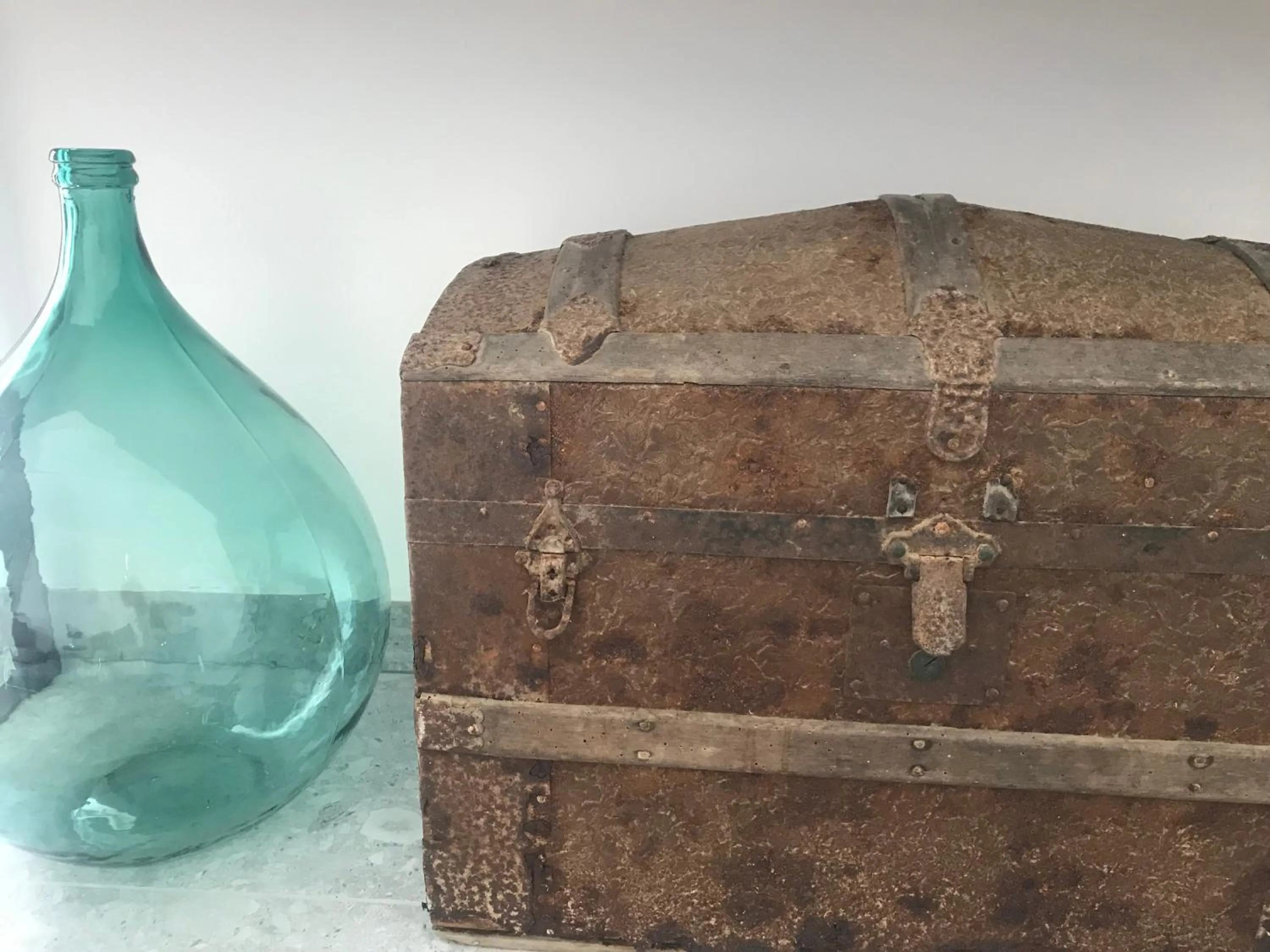 Decorative detail in Sotto La Vigna Charm Stay Adult only vacation Balcony suite