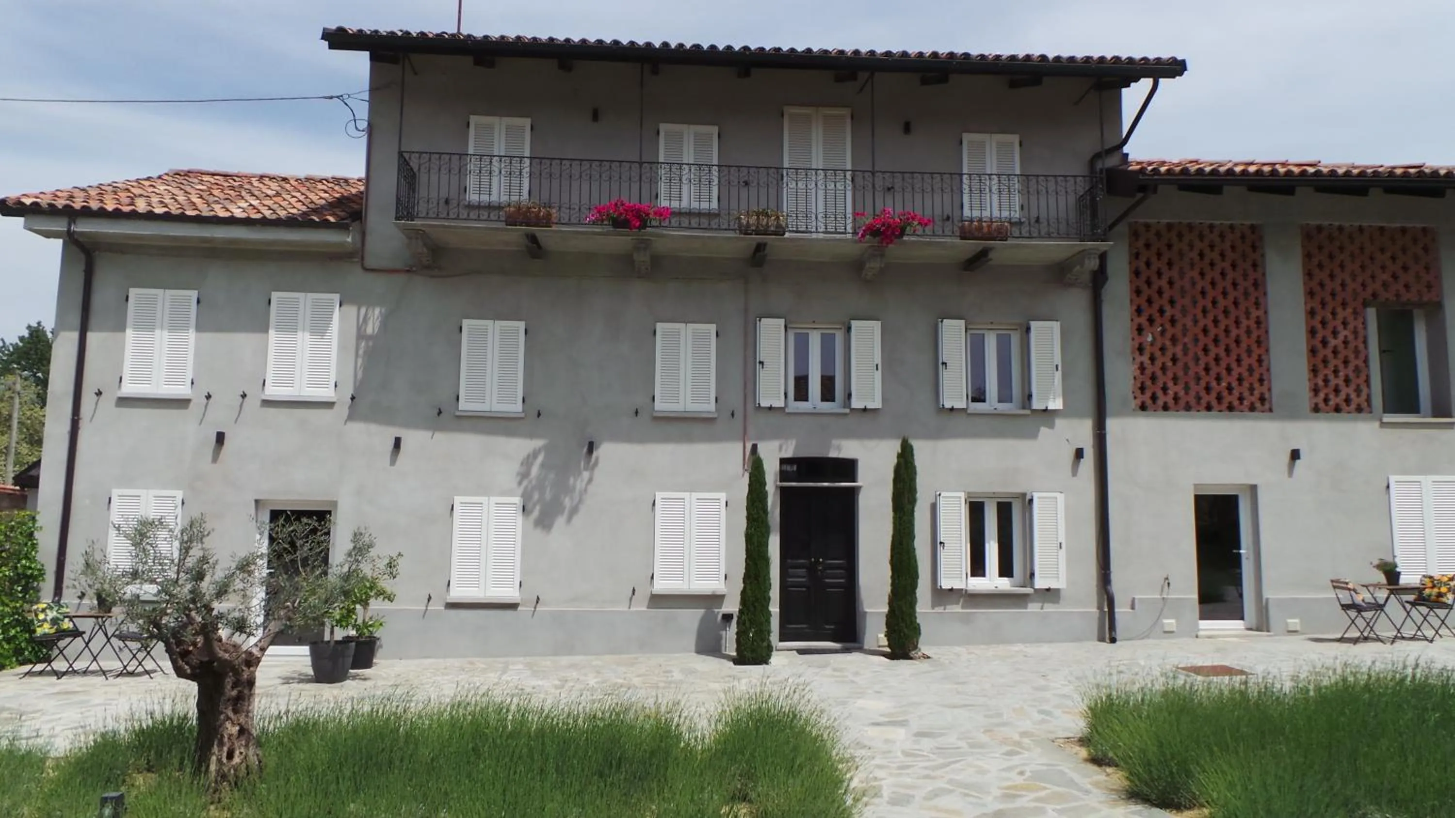 Property building in Sotto La Vigna Charm Stay Adult only vacation Balcony suite