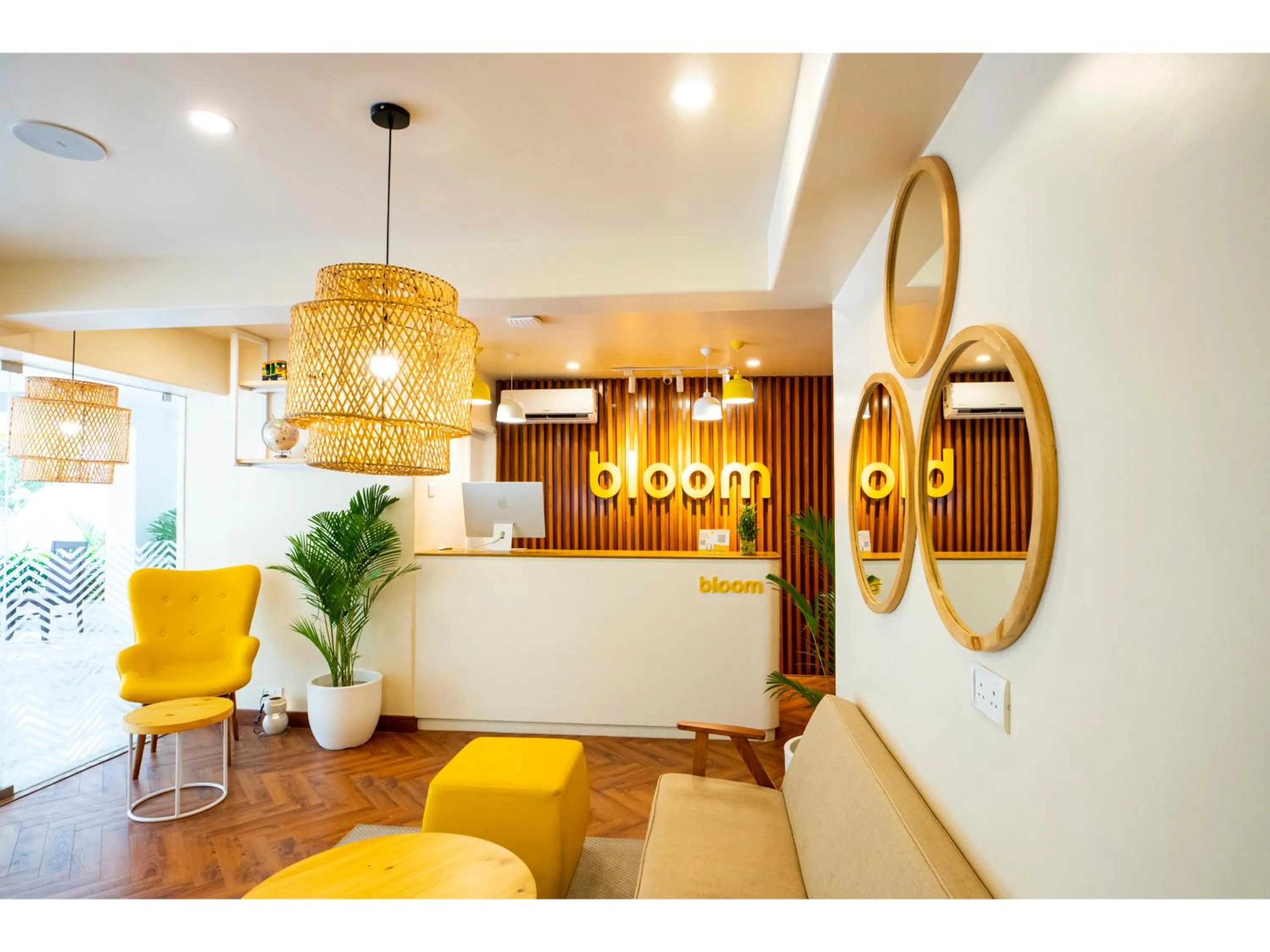 Lobby or reception in Bloom Hotel - HSR Club