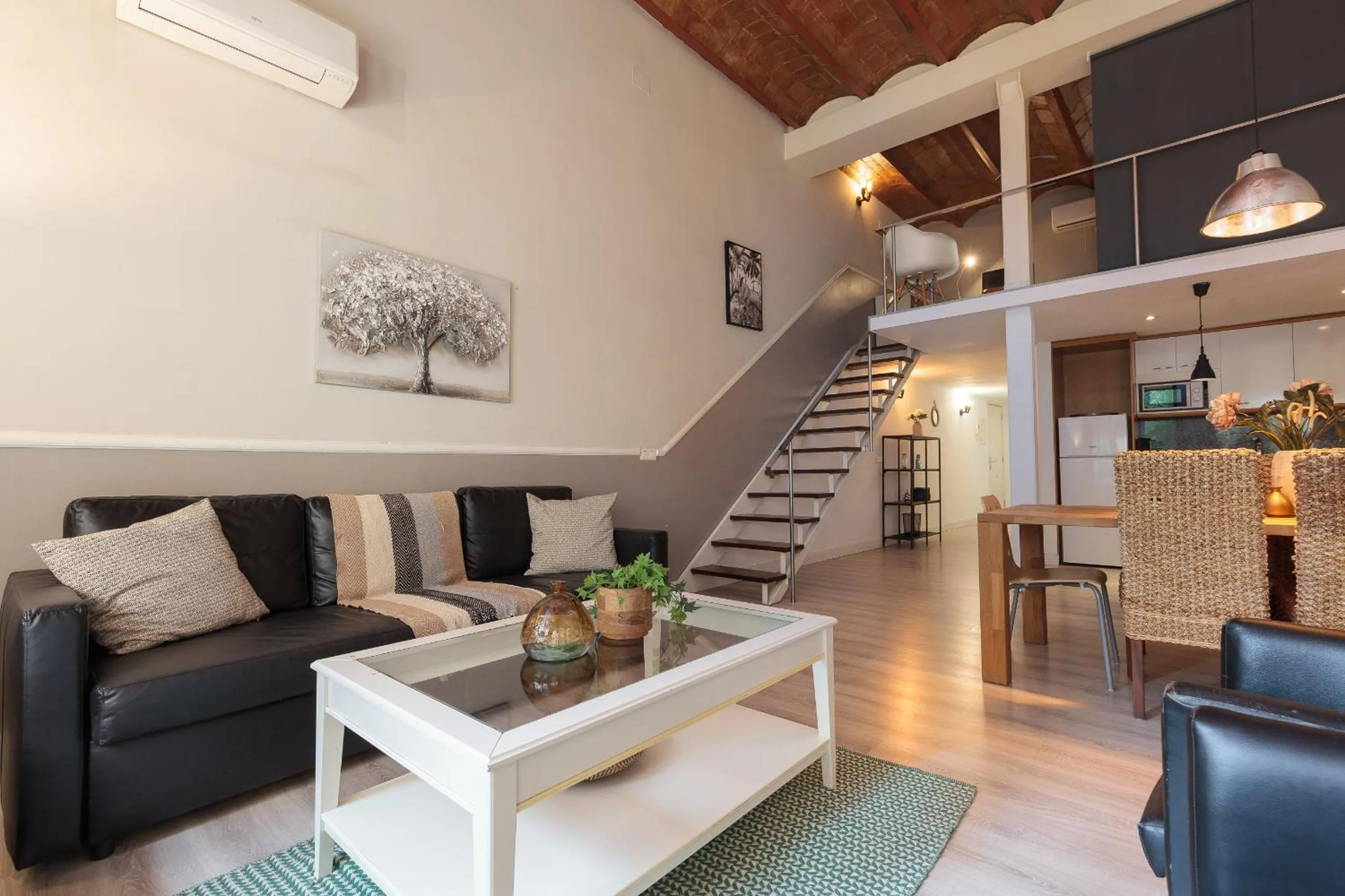 Living room in LetsGo Paseo de Gracia