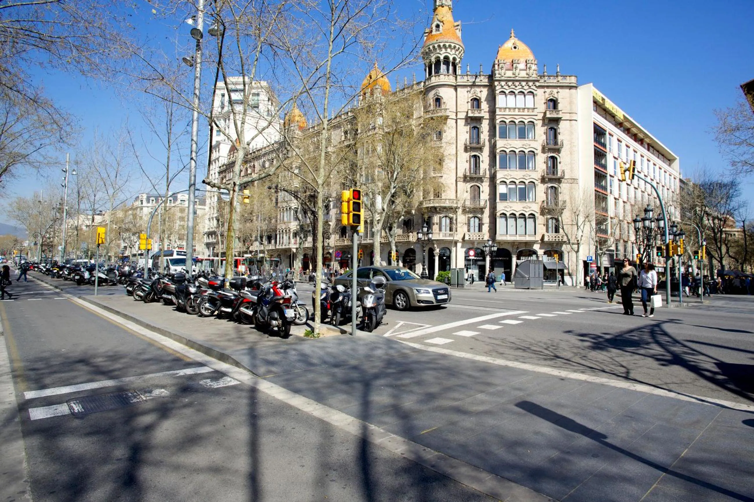 Neighbourhood in LetsGo Paseo de Gracia