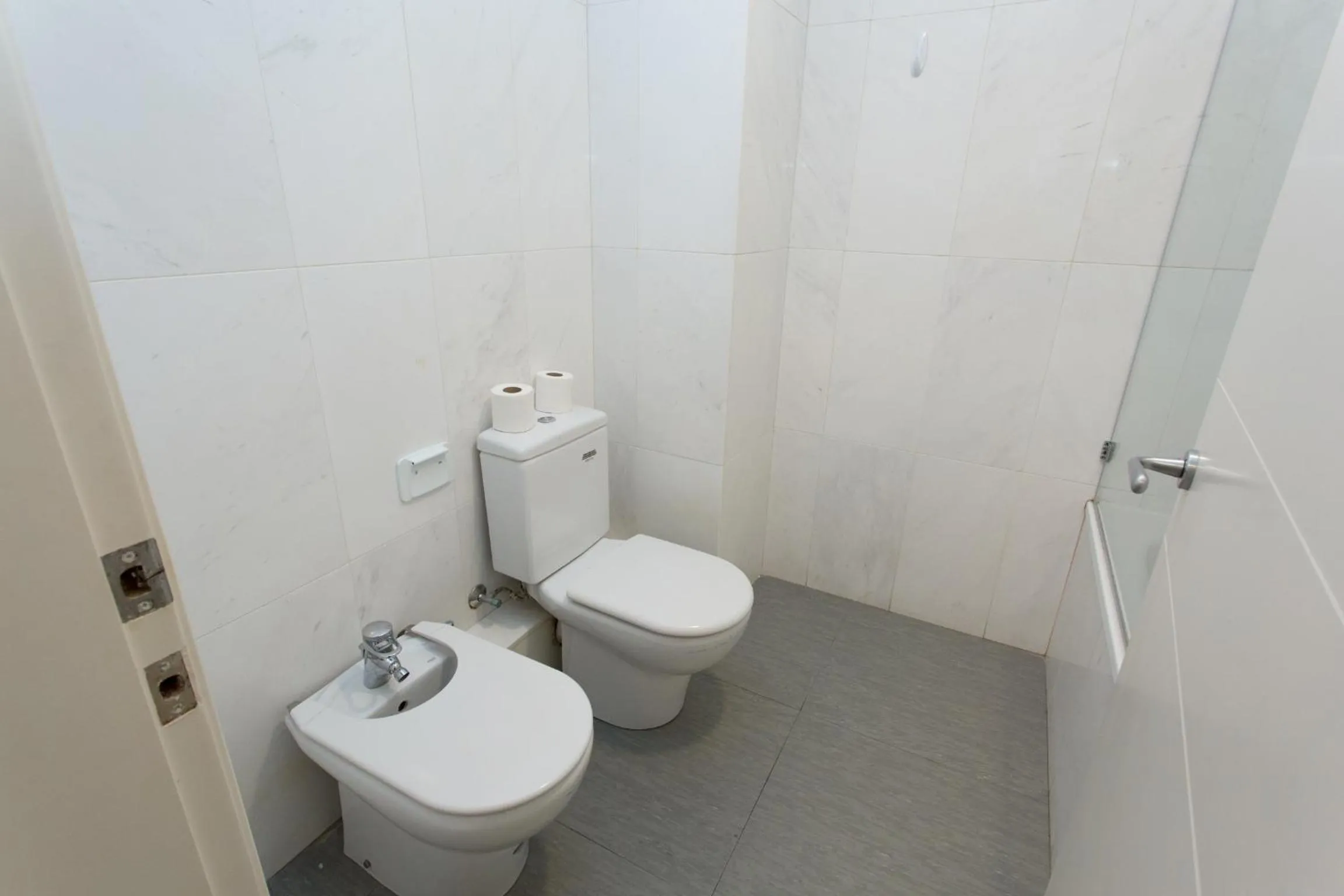 Toilet in LetsGo Paseo de Gracia