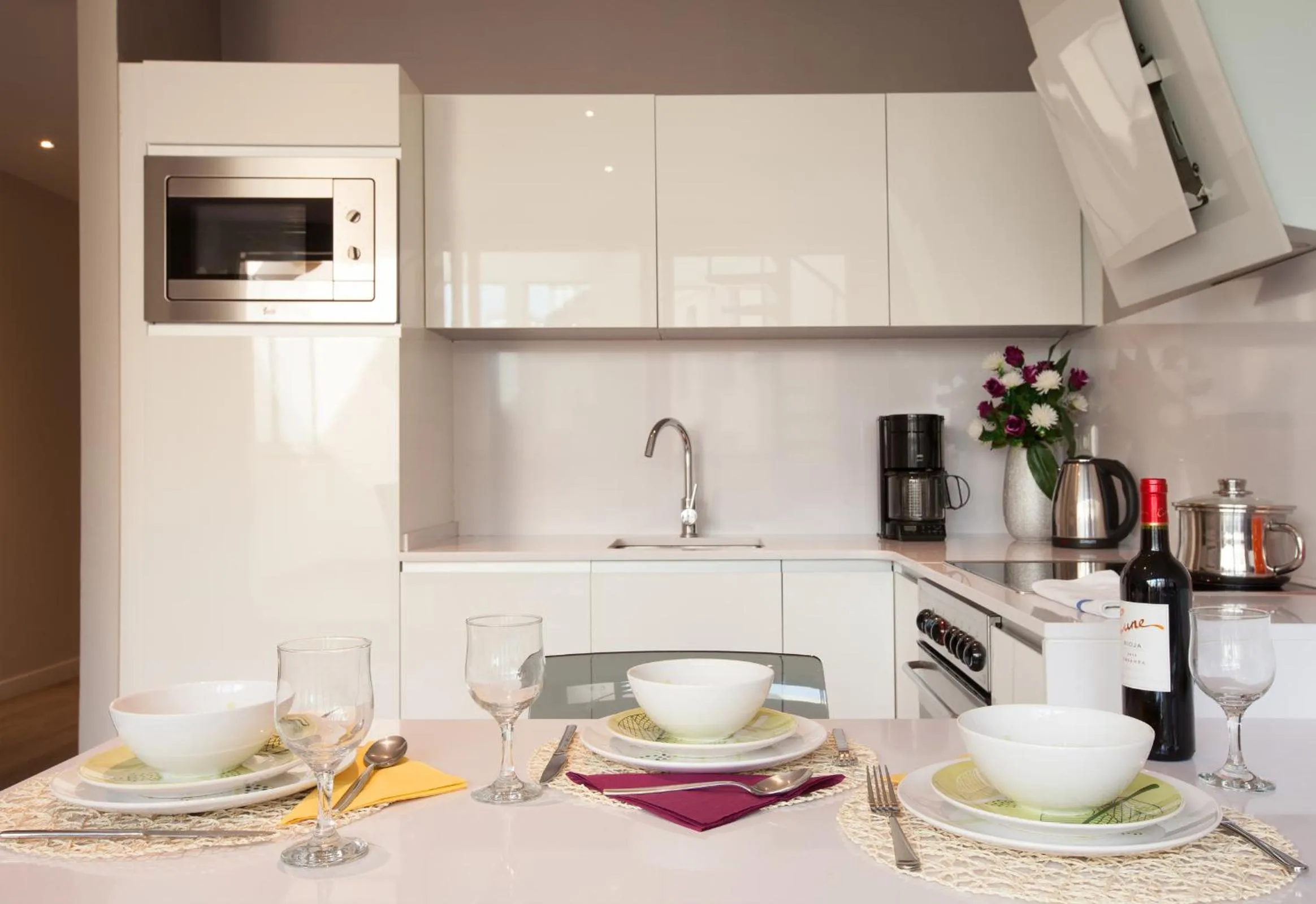 Coffee/tea facilities in LetsGo Paseo de Gracia