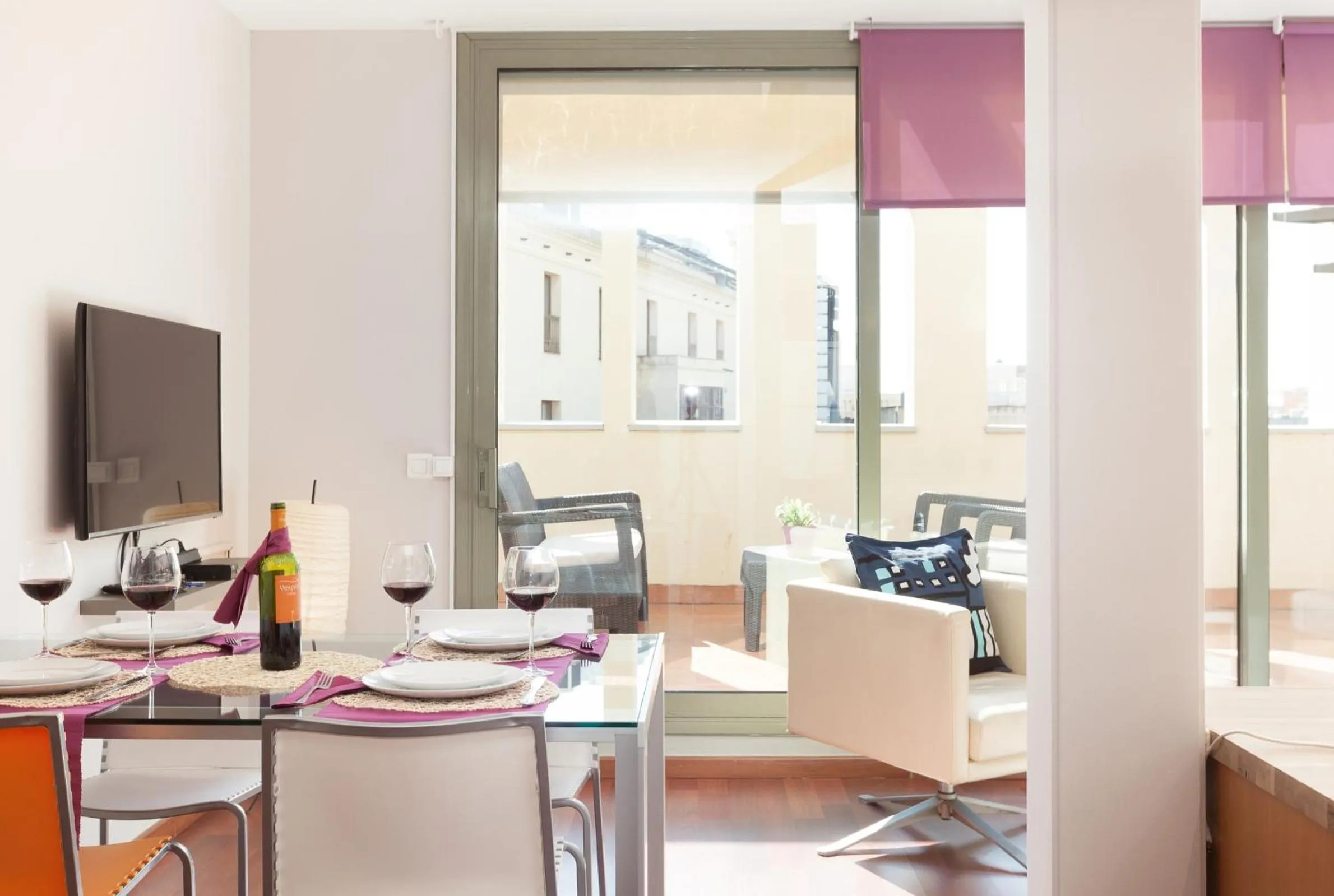 Living room in LetsGo Paseo de Gracia