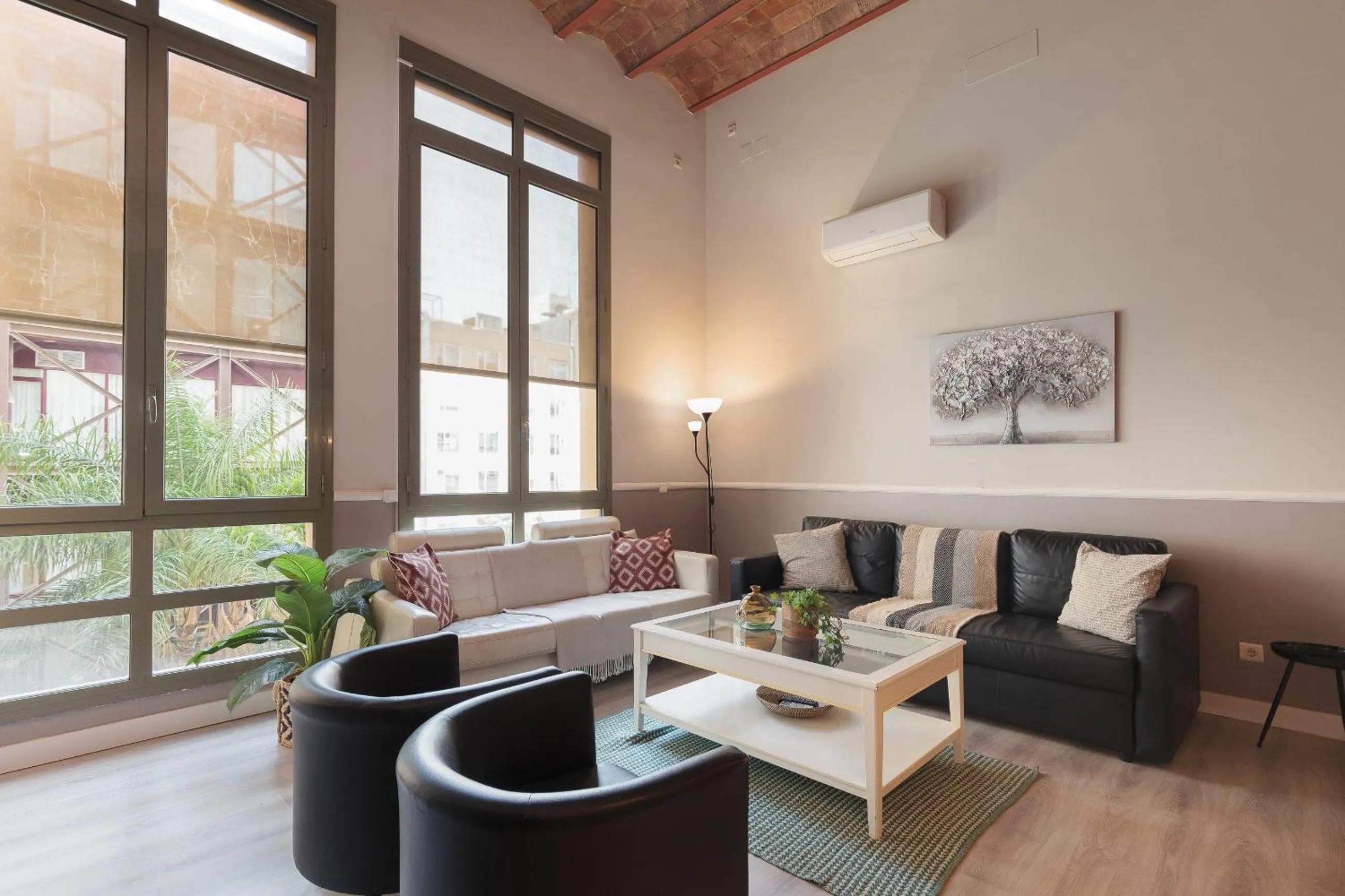 Living room in LetsGo Paseo de Gracia