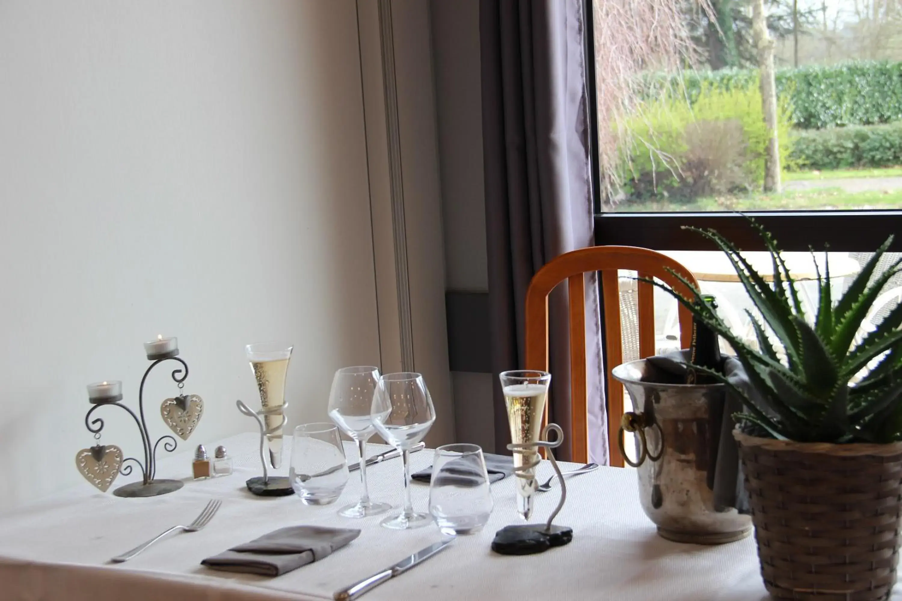 Double Room with Courtyard View in Au Relais de l'Oust Double Room with Courtyard View in Au Relais de l'Oust